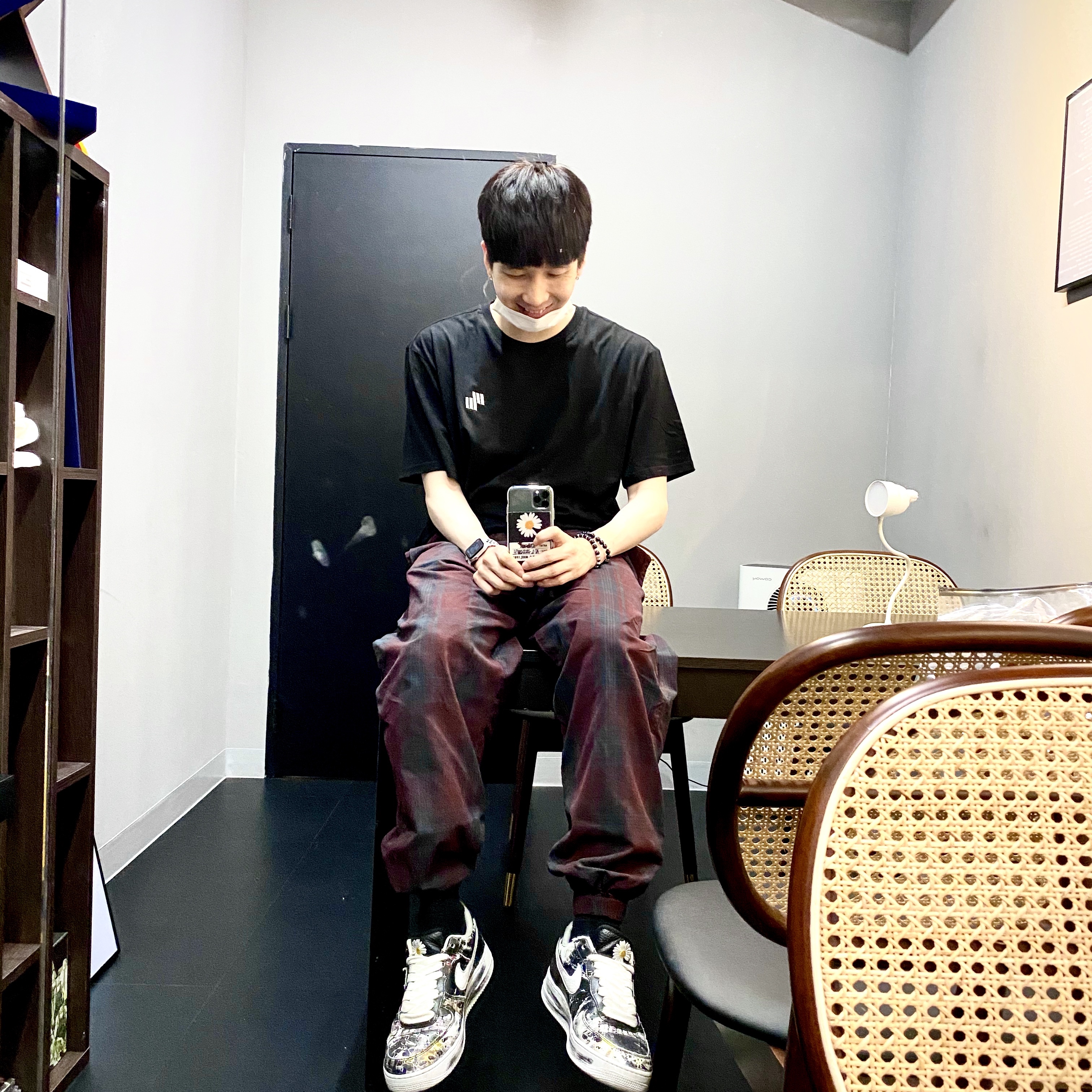 Nike x Peaceminusone Air Force 1 Low Para-Noise 착용 스타일