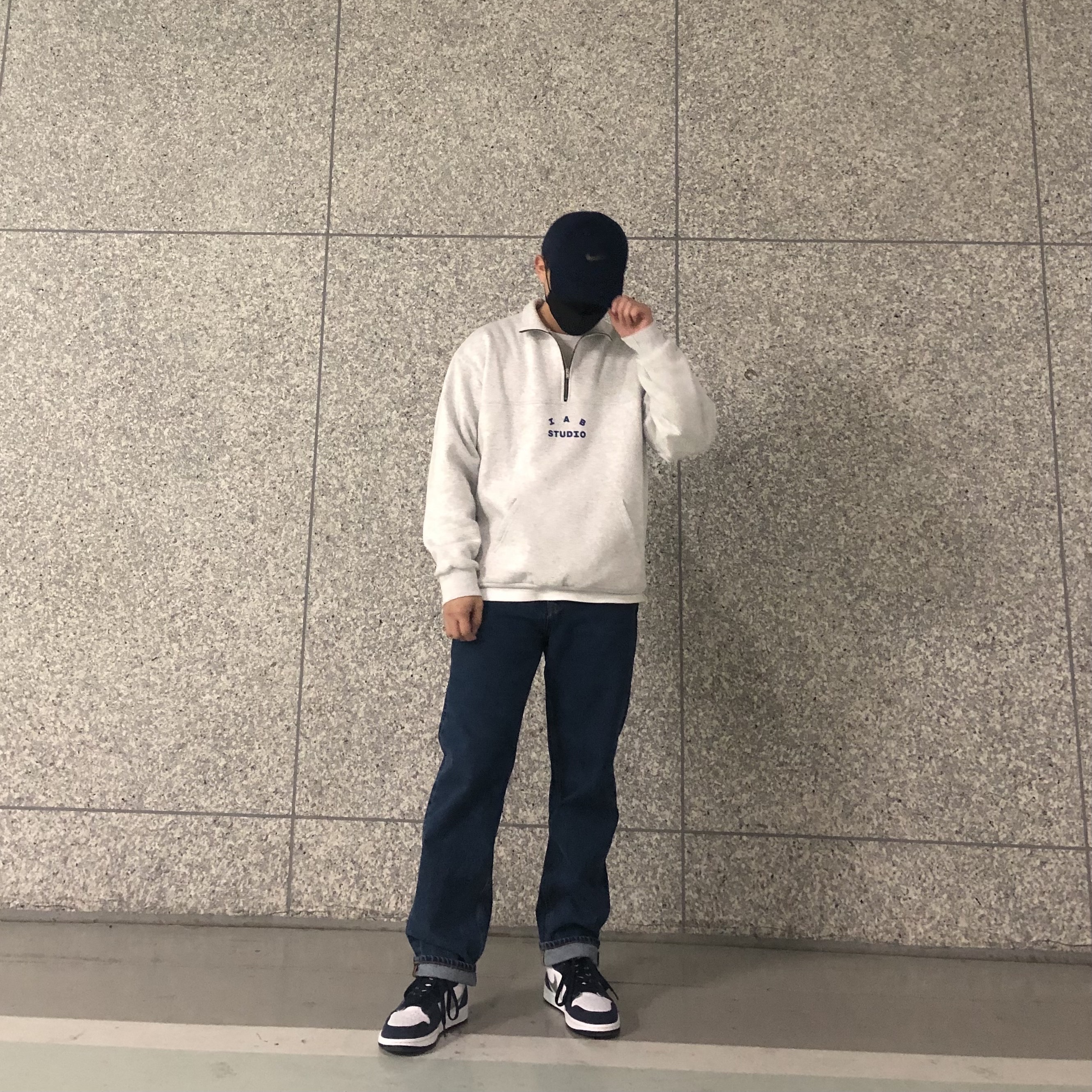 Jordan 1 Retro High OG CO.JP Midnight Navy, IAB Studio Half Zip Pullover Light Gray 착용 스타일