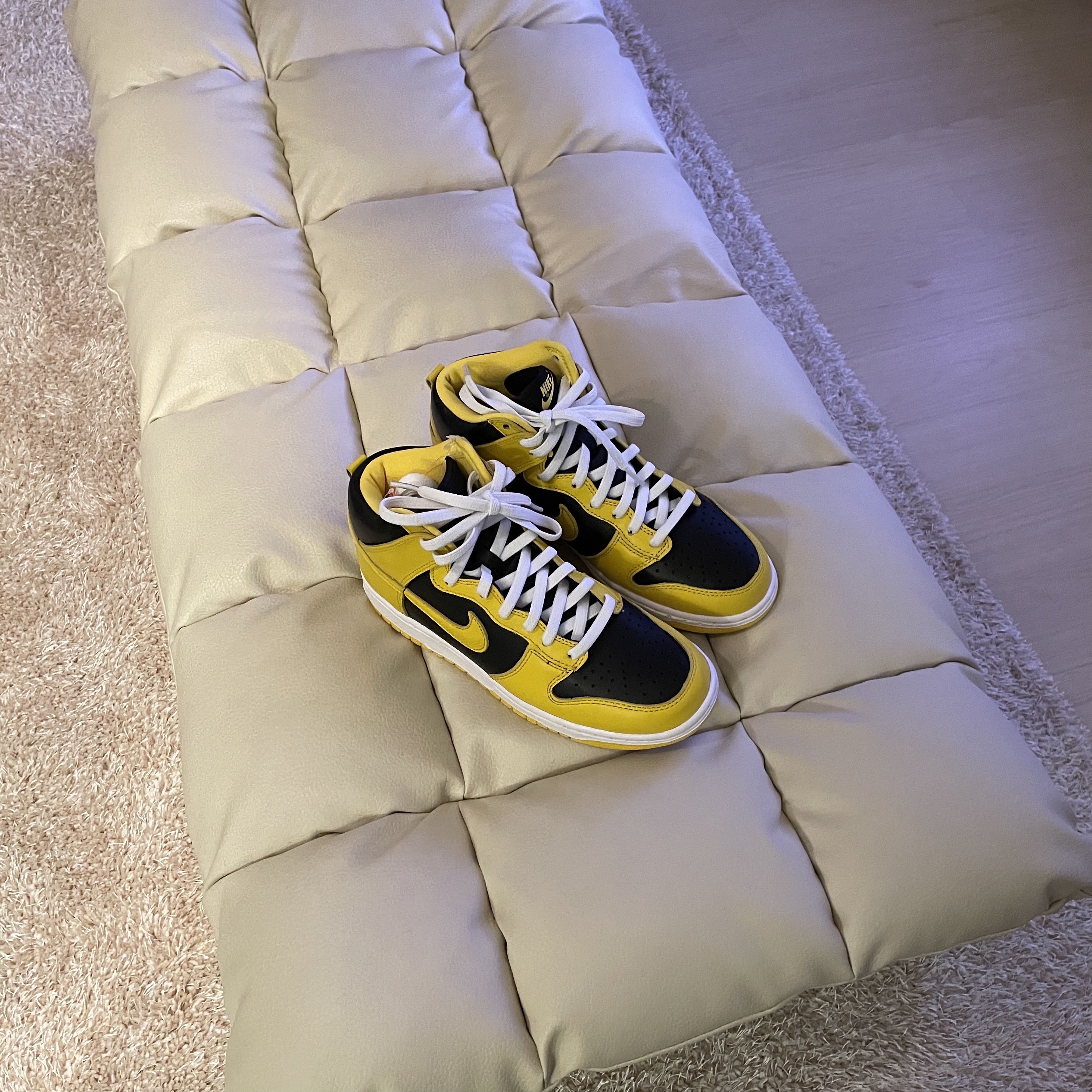 Nike Dunk High SP Varsity Maize 착용 스타일 - 3