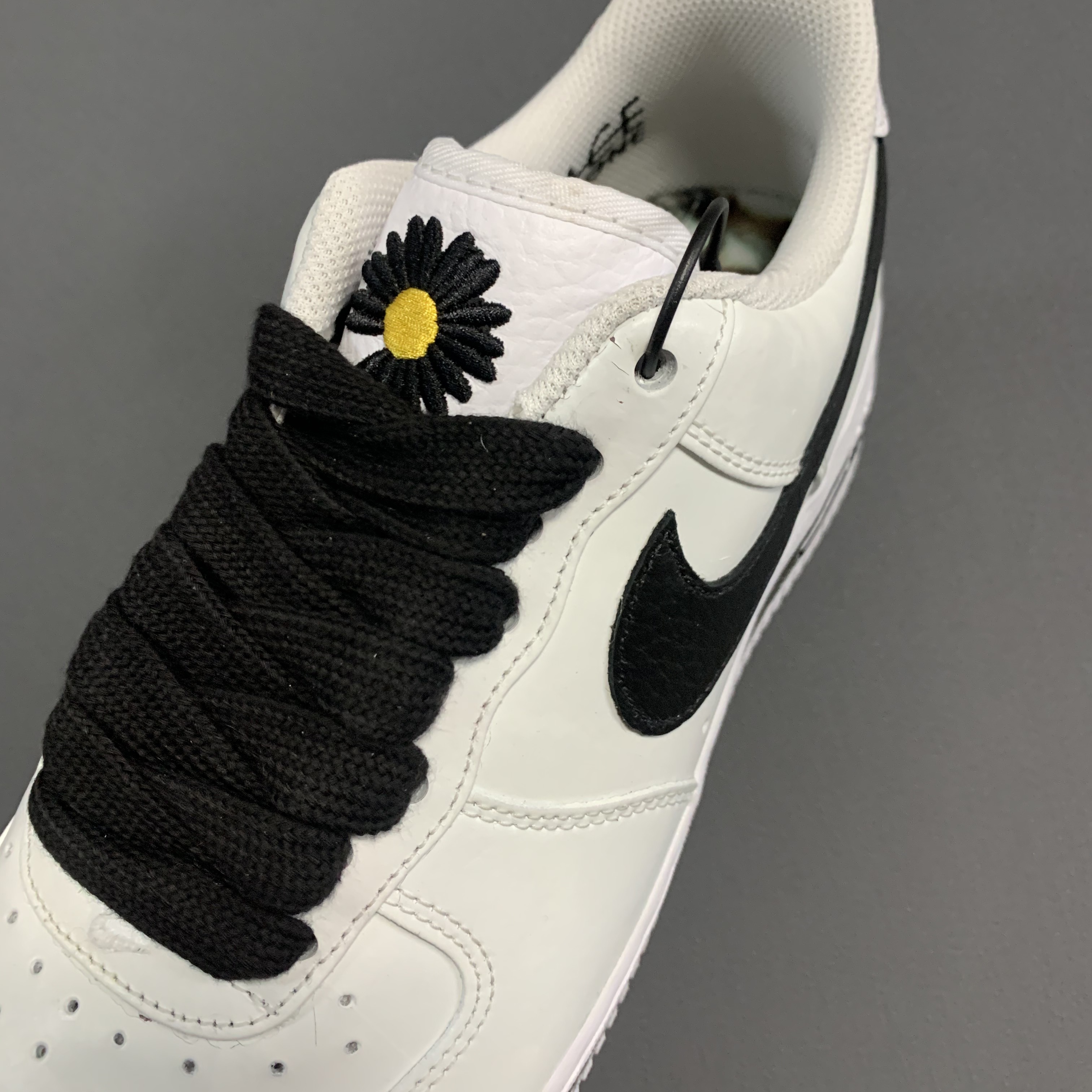 Nike x Peaceminusone Air Force 1 Low Para-Noise 2.0 착용 스타일 - 3