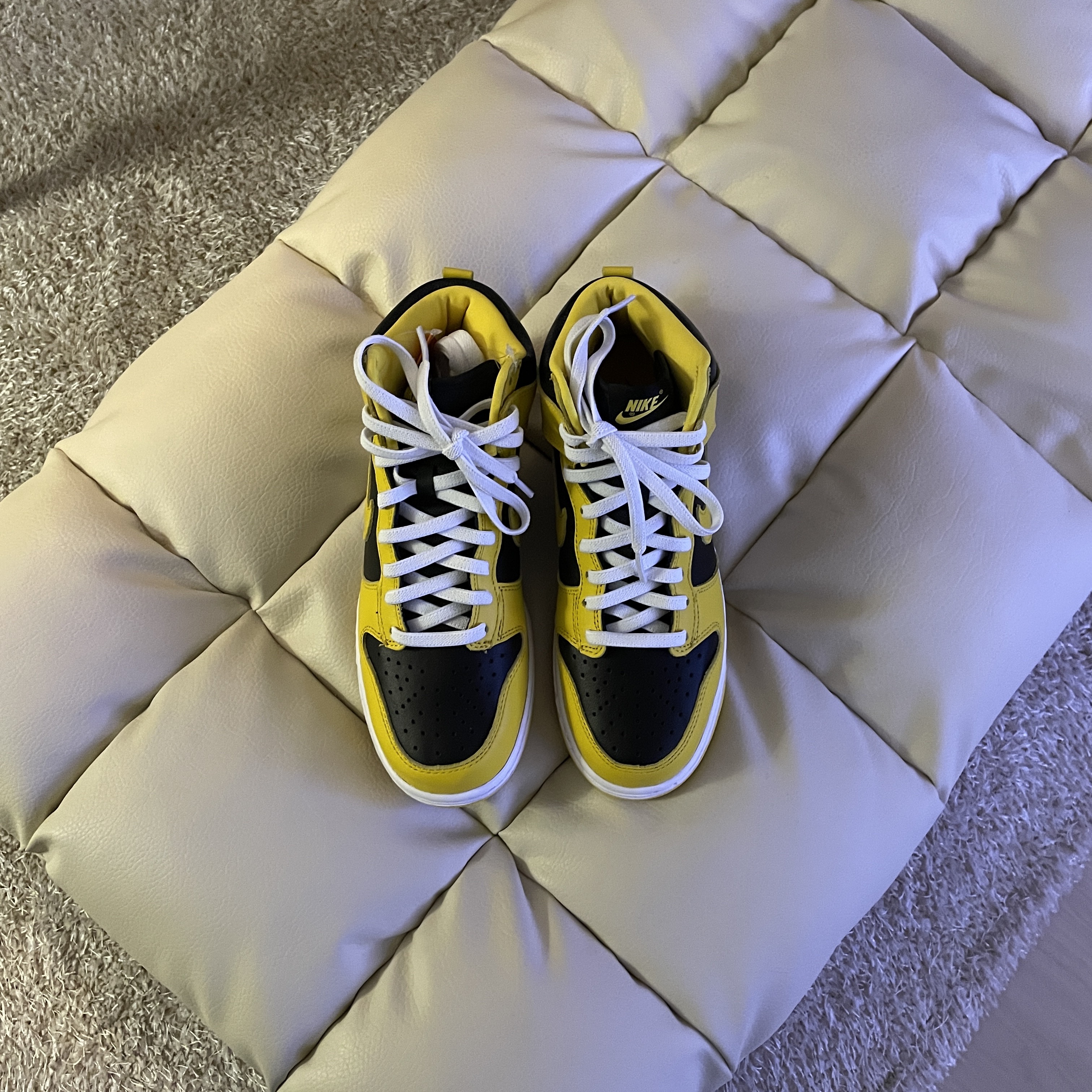 Nike Dunk High SP Varsity Maize 착용 스타일 - 2