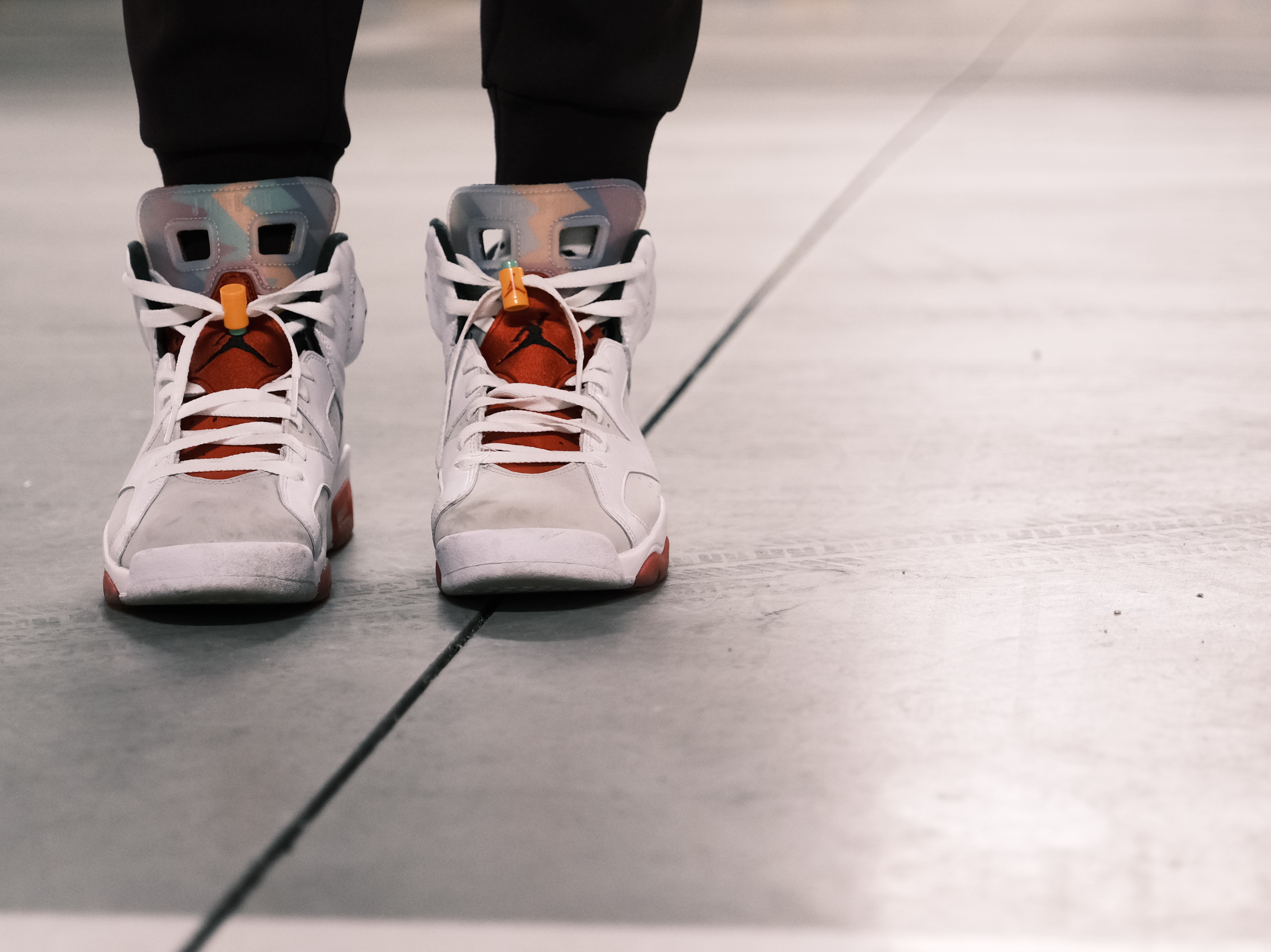 Jordan 6 Retro Hare 착용 스타일 - 5