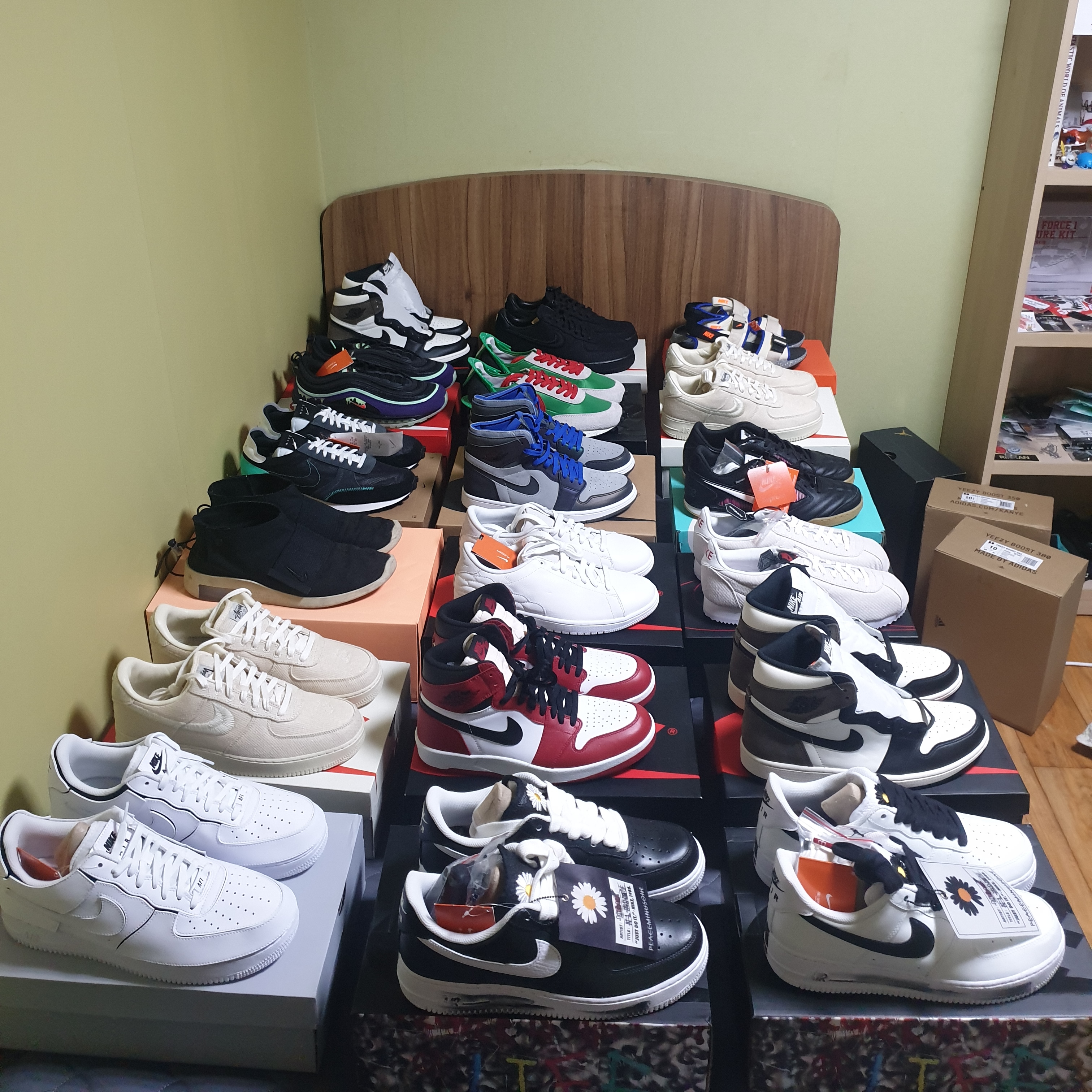 Jordan 1.5 Retro Chicago 2015, Nike x Peaceminusone Air Force 1 Low Para-Noise 2.0 착용 스타일