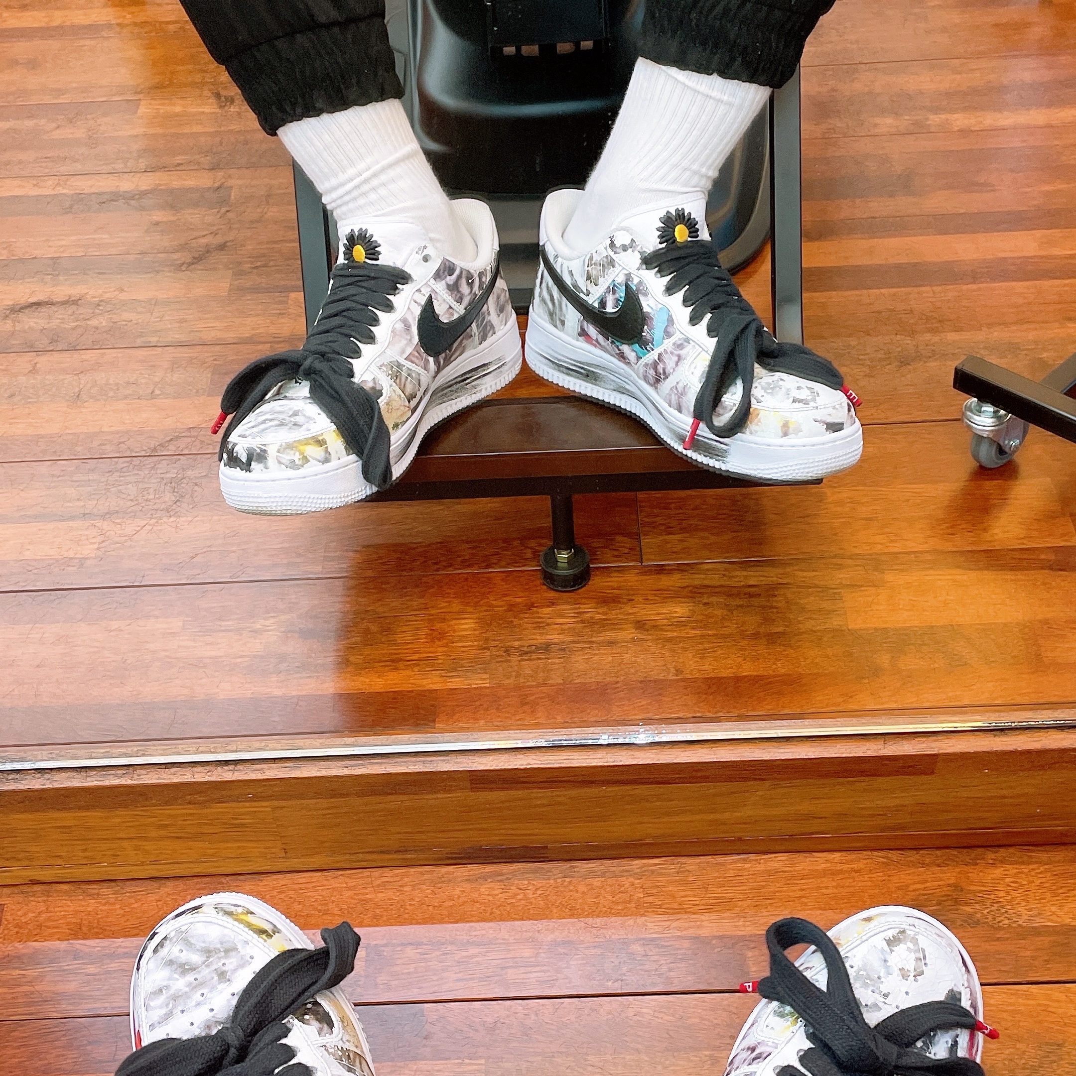 Nike x Peaceminusone Air Force 1 Low Para-Noise 2.0 착용 스타일