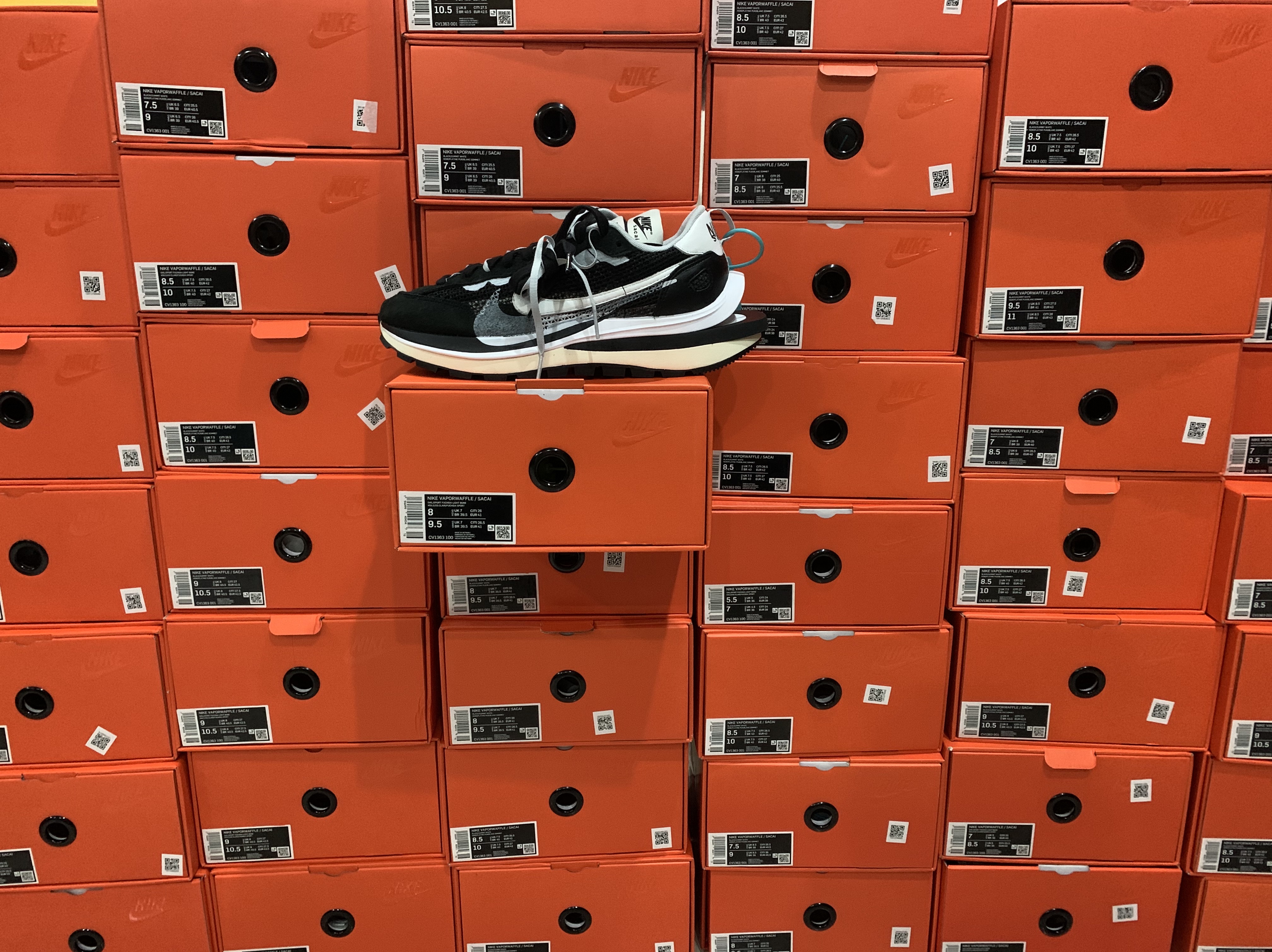 Nike x Sacai VaporWaffle Black White 착용 스타일