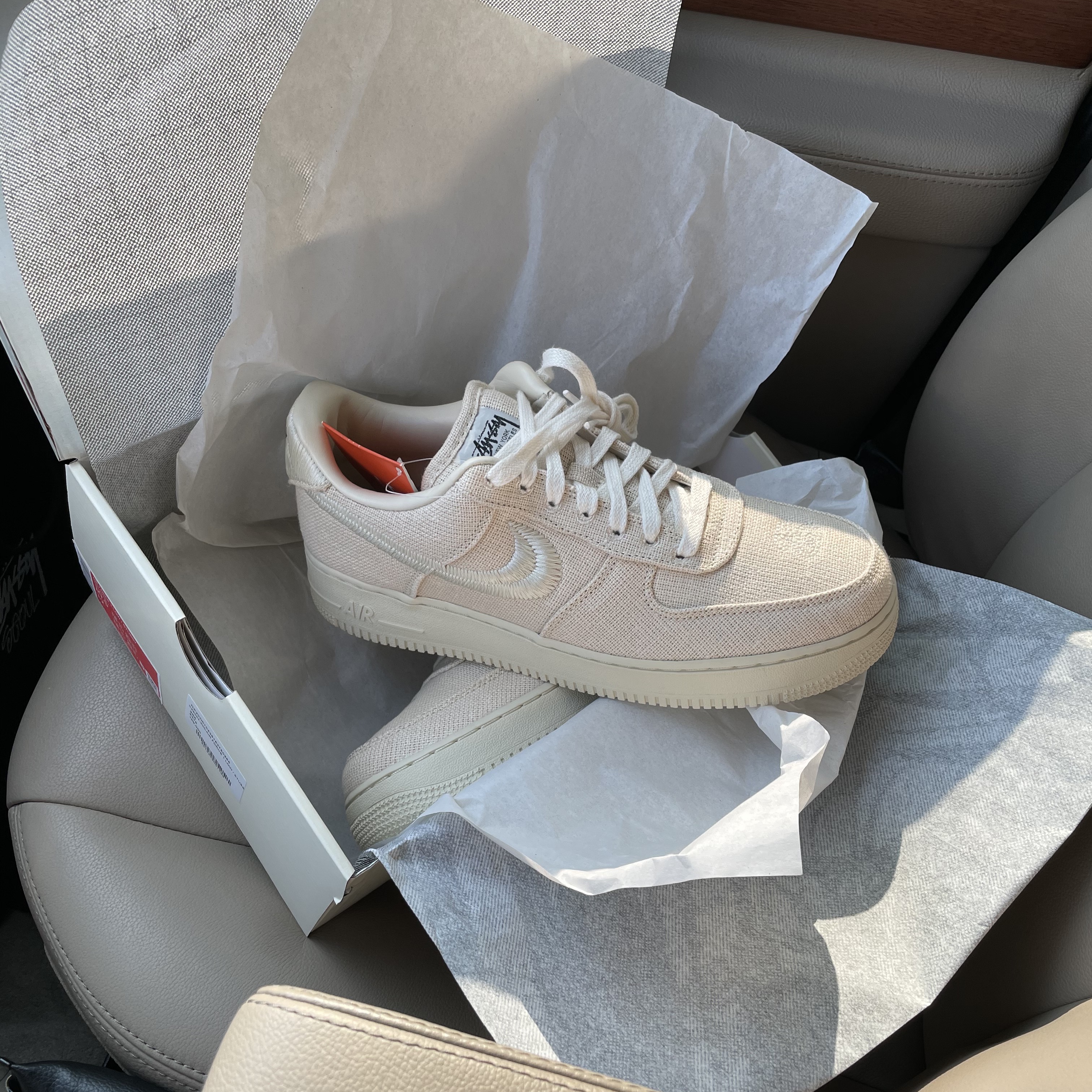 Nike x Stussy Air Force 1 Low Fossil 착용 스타일