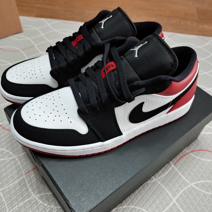 Jordan 1 Low Black Toe 착용 스타일