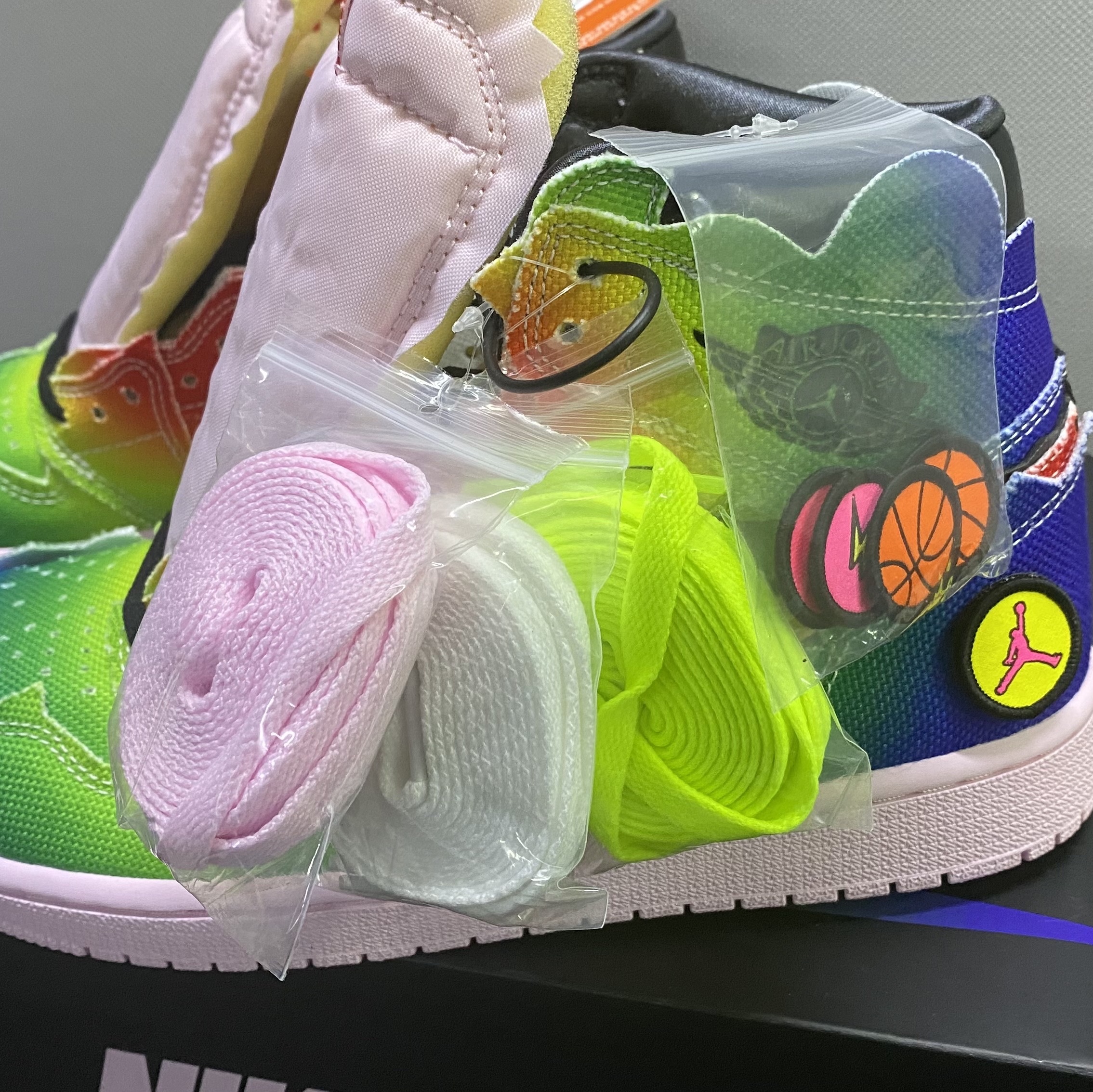 Jordan 1 x J Balvin Retro High OG 착용 스타일 - 2