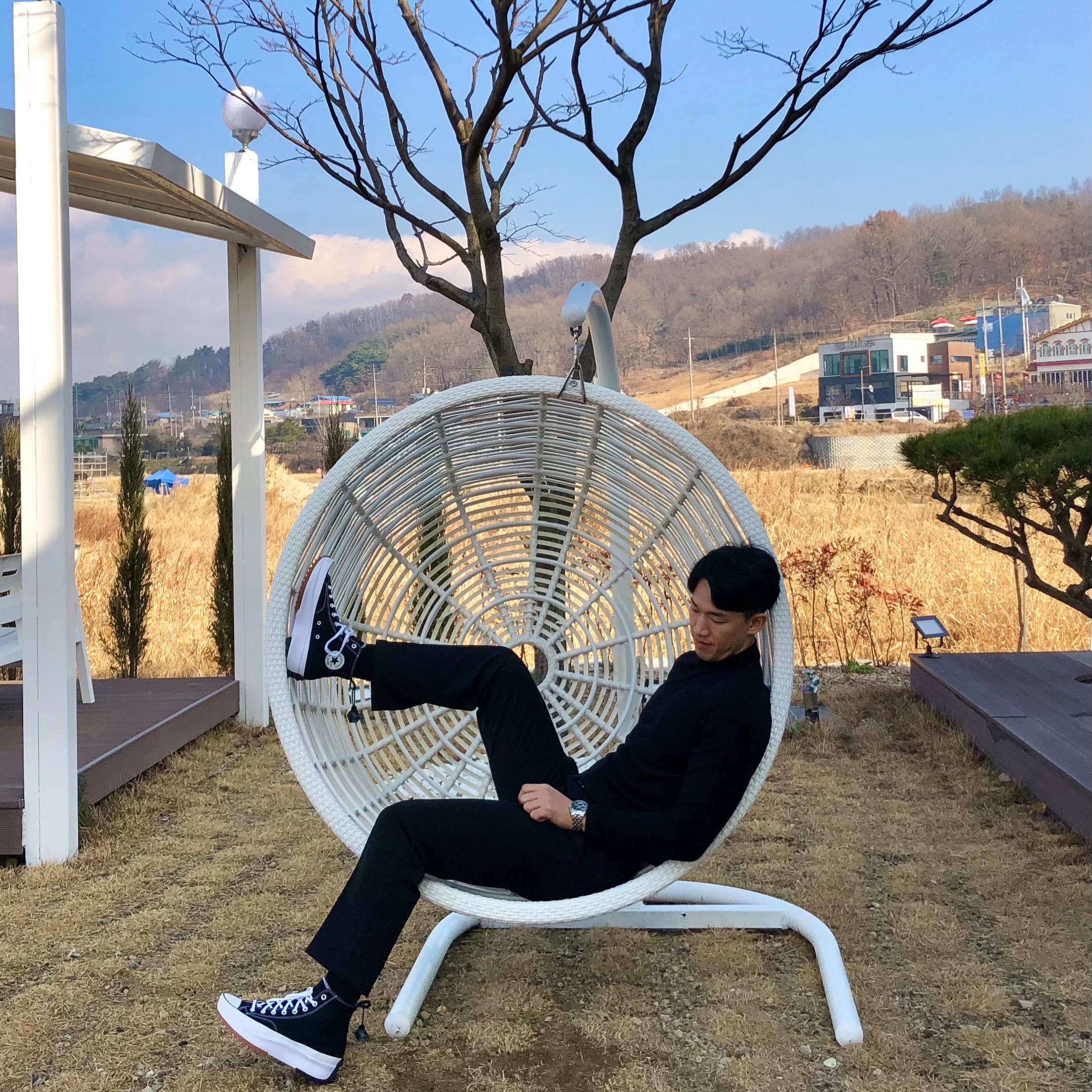 Converse Run Star Hike Hi Black White Gum 착용 스타일