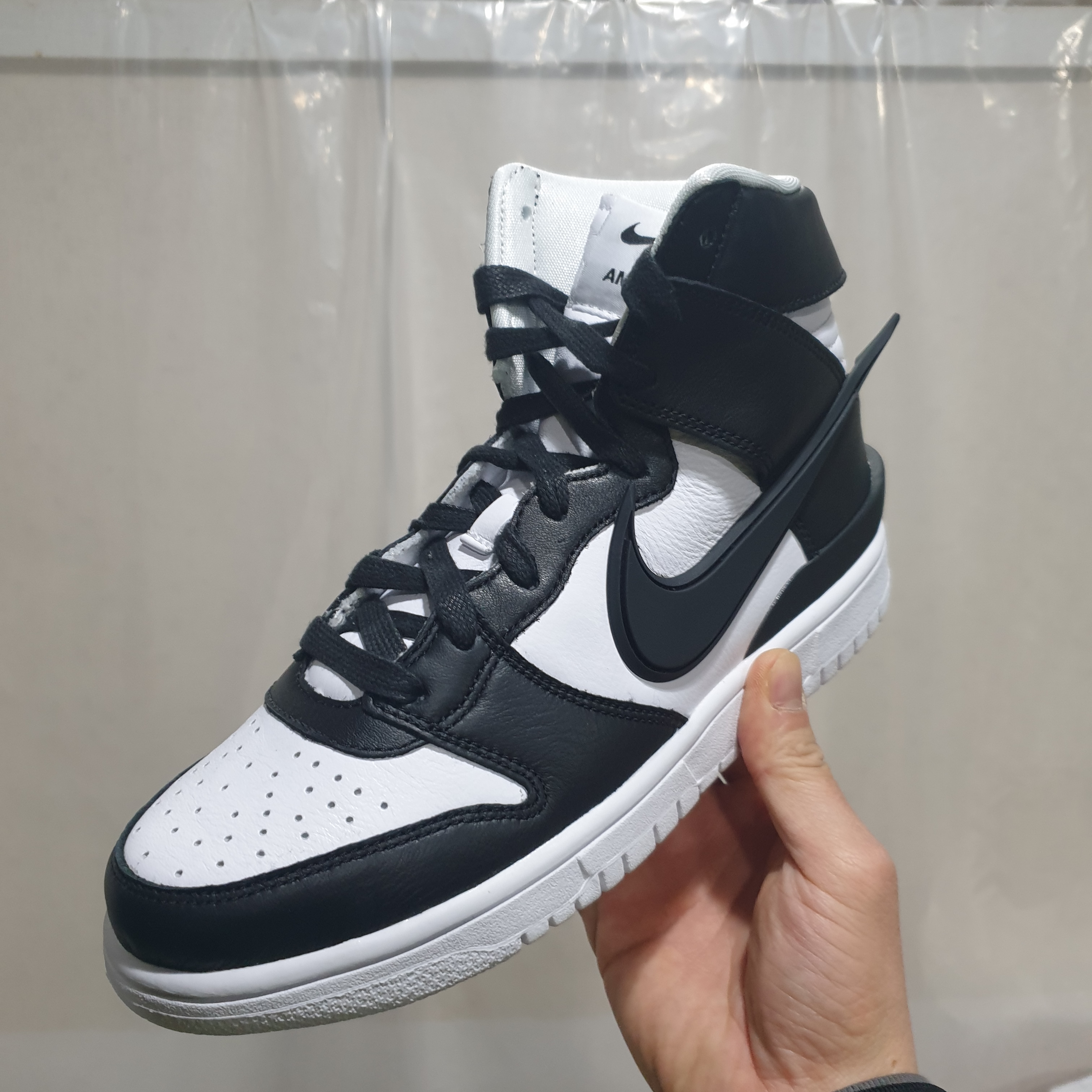 Nike x Ambush Dunk High Black 착용 스타일 - 1