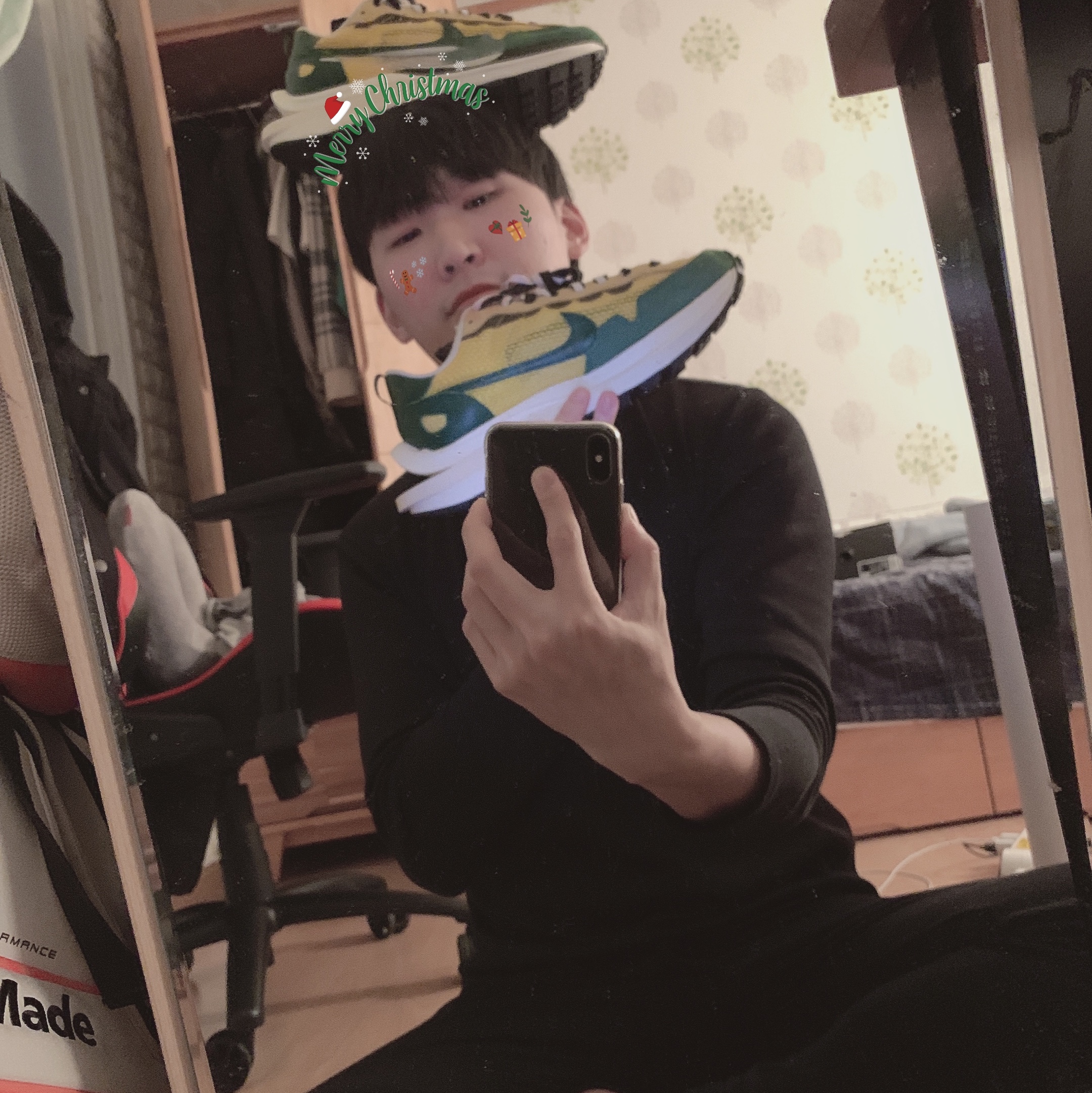 Nike x Sacai VaporWaffle Tour Yellow & Gorge Green Sail 착용 스타일 - 3