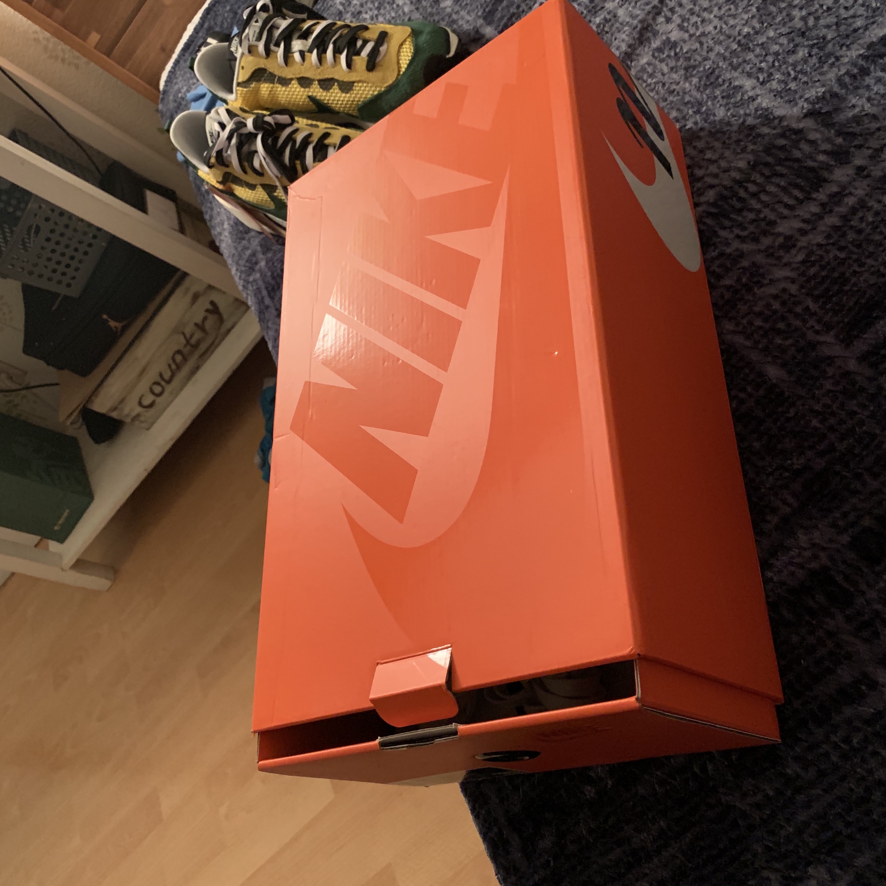 Nike x Sacai VaporWaffle Tour Yellow & Gorge Green Sail 착용 스타일 - 2