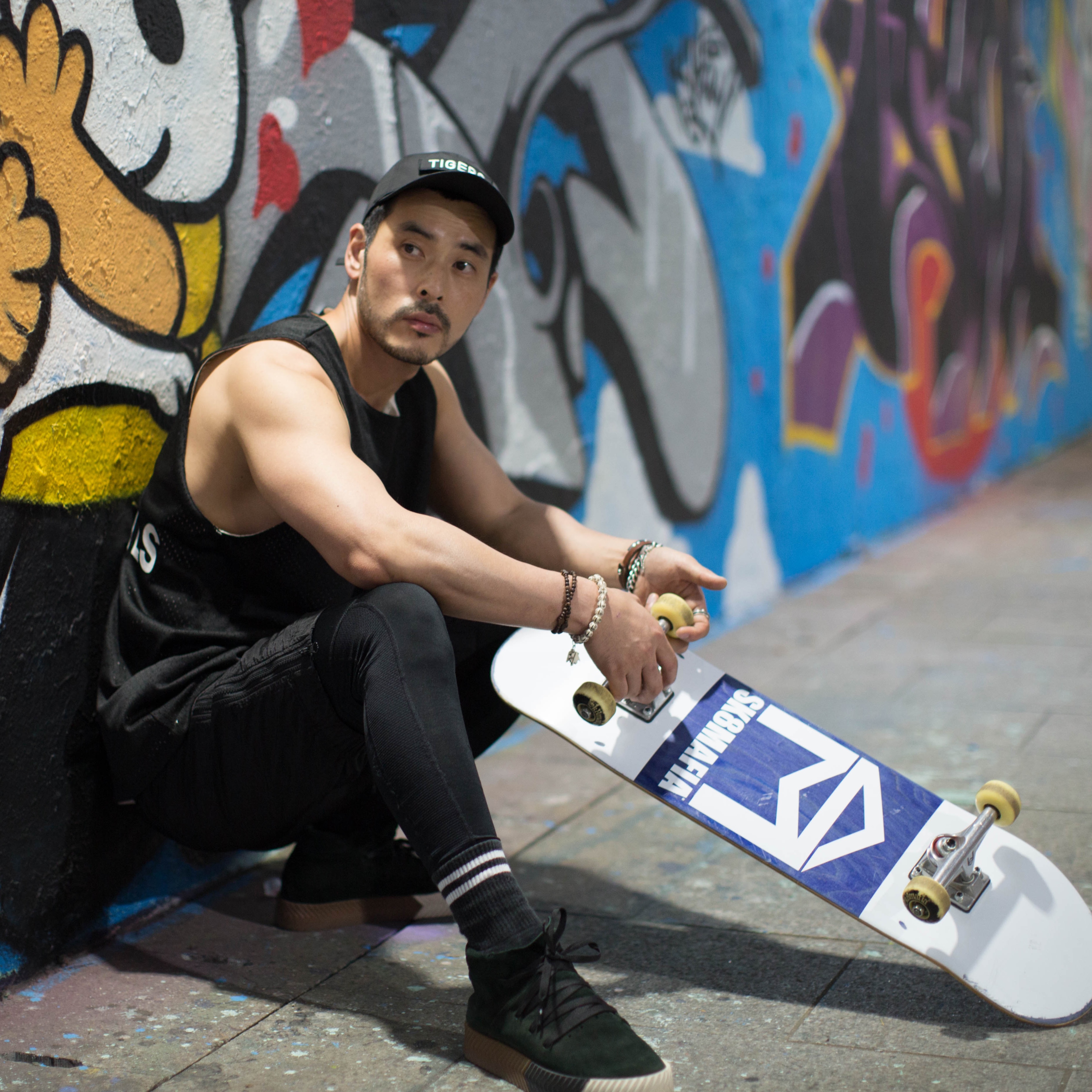 Adidas x Alexander Wang Skate Super Core Black 착용 스타일 - 2