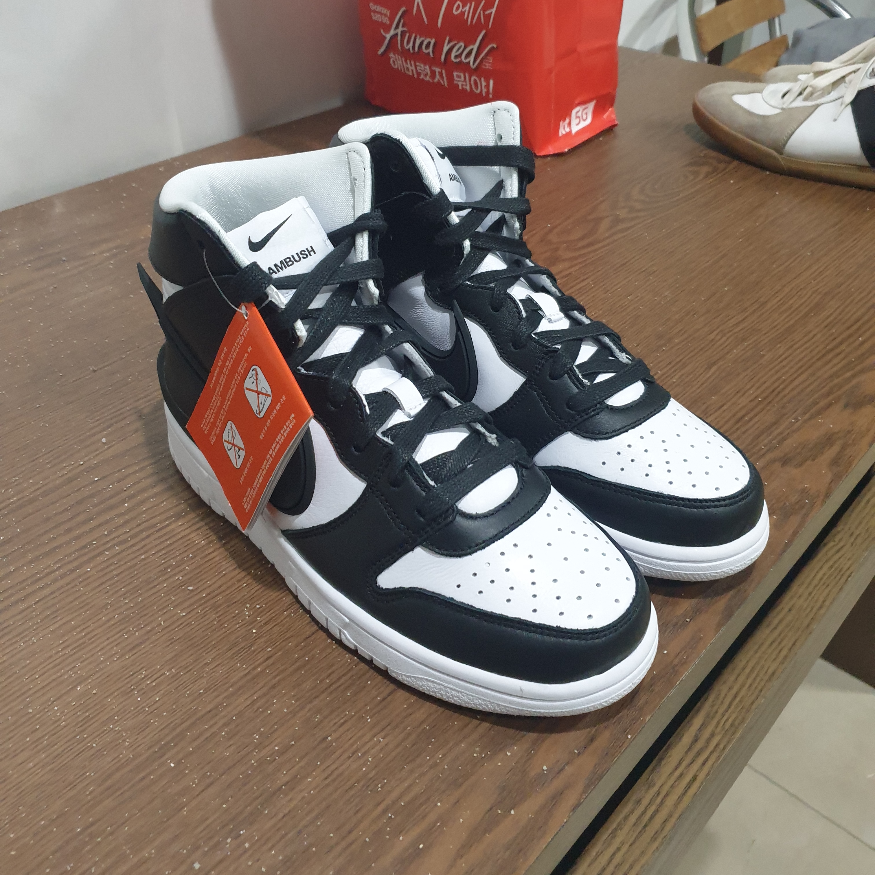 Nike x Ambush Dunk High Black 착용 스타일 - 4