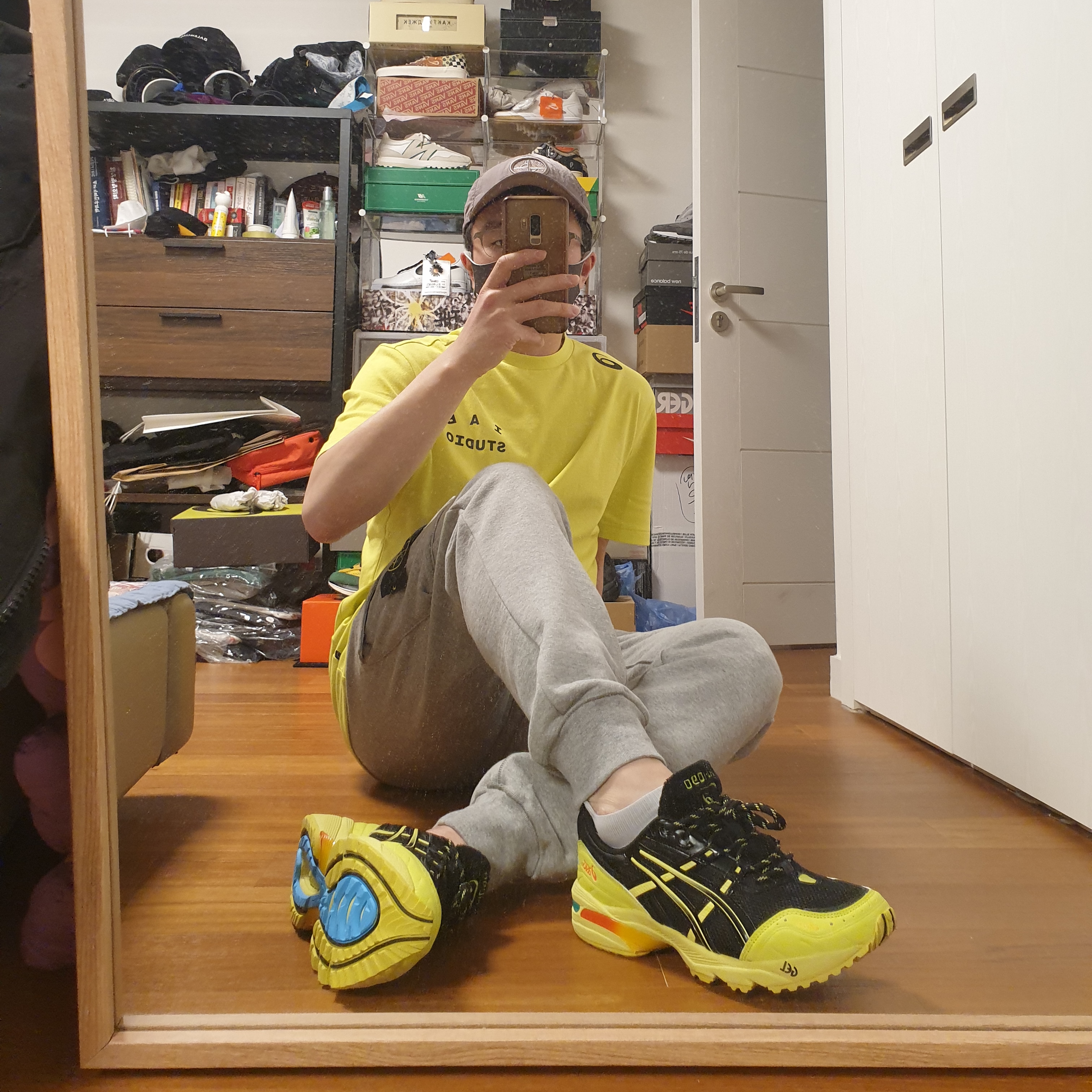 IAB Studio x Asics T-Shirt Lime, Asics x IAB Studio Gel-1090 Black 착용 스타일 - 1