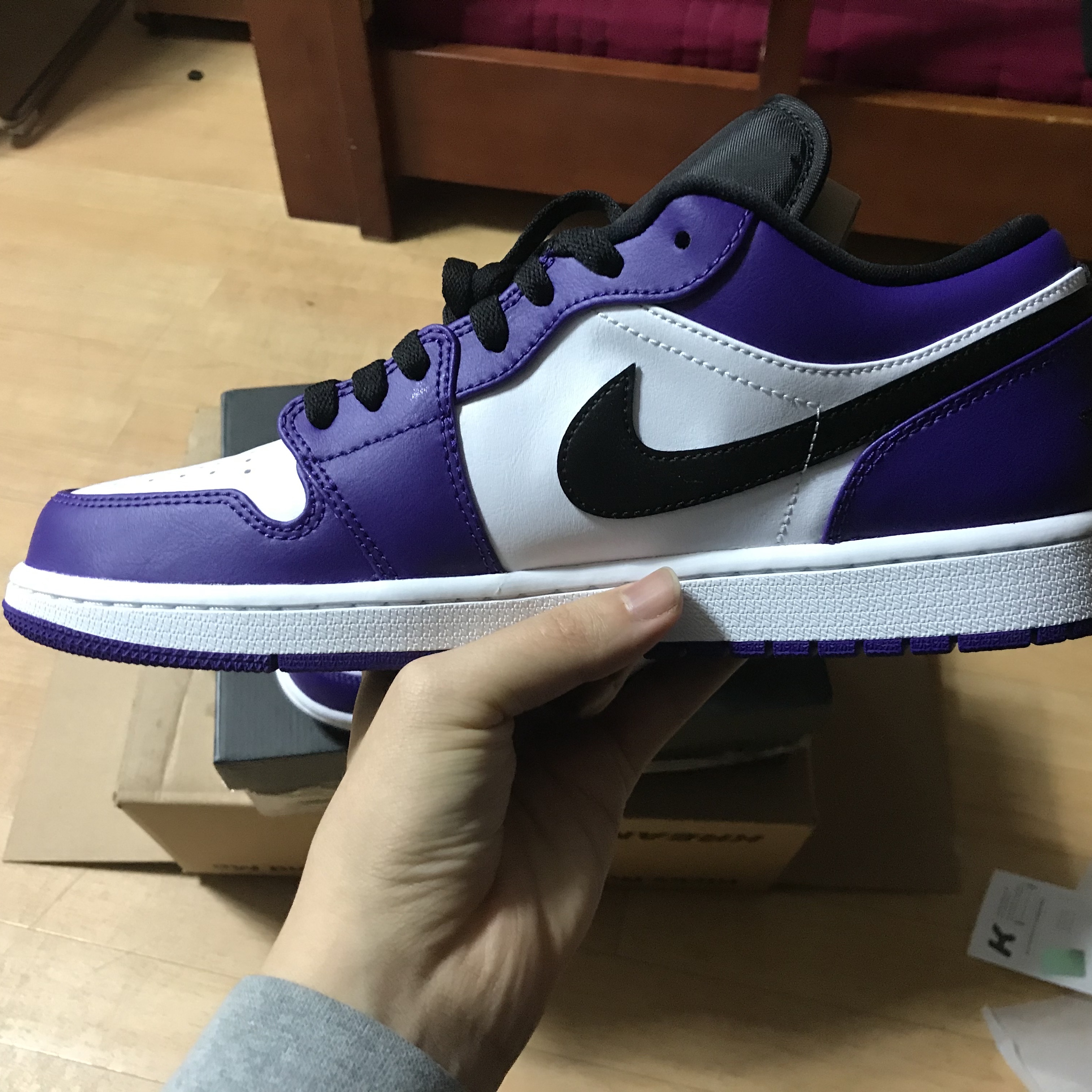 Jordan 1 Low Court Purple 2020 착용 스타일 - 1