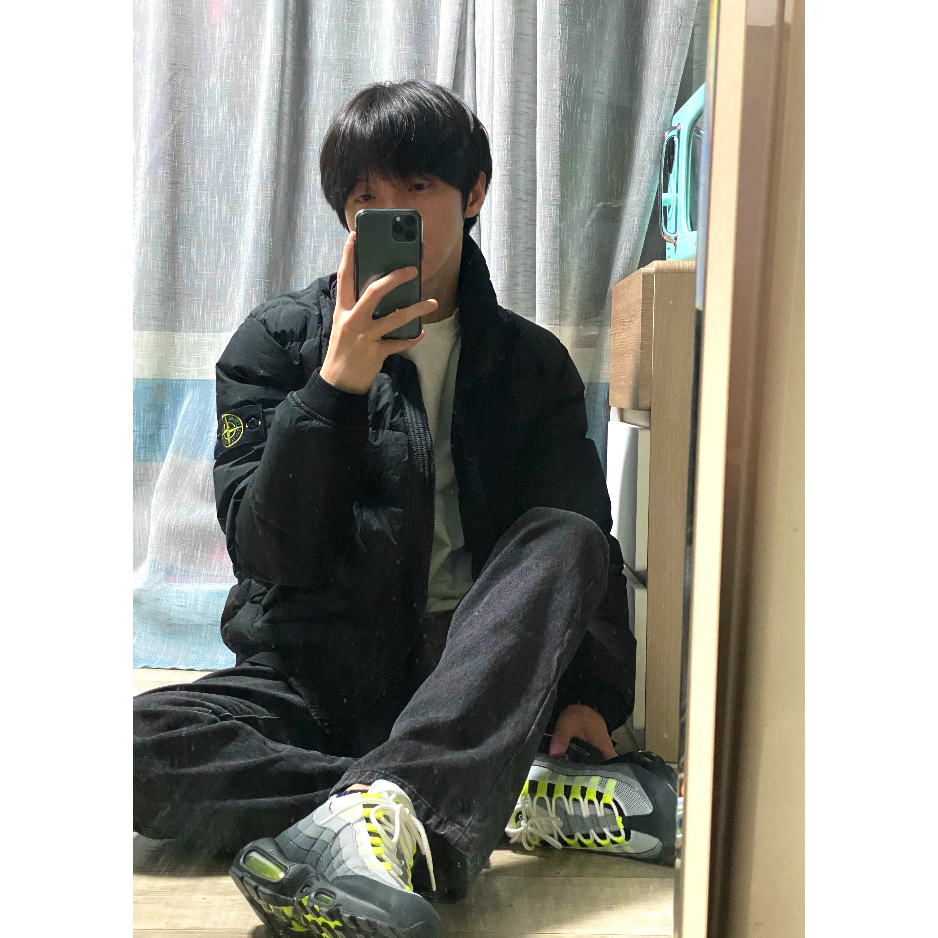Nike Air Max 95 OG Neon Yellow 2020 착용 스타일 - 1