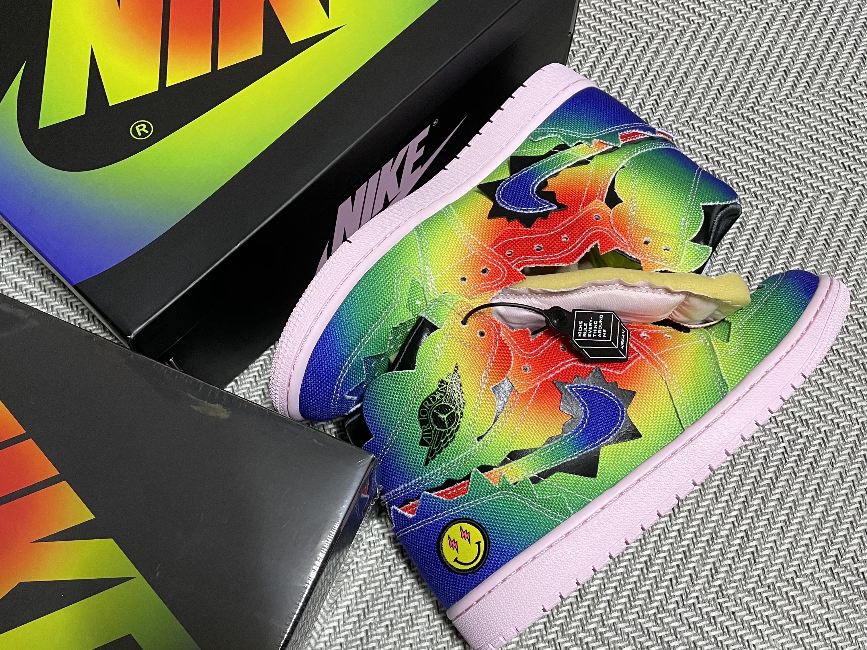 Jordan 1 x J Balvin Retro High OG 착용 스타일 - 2