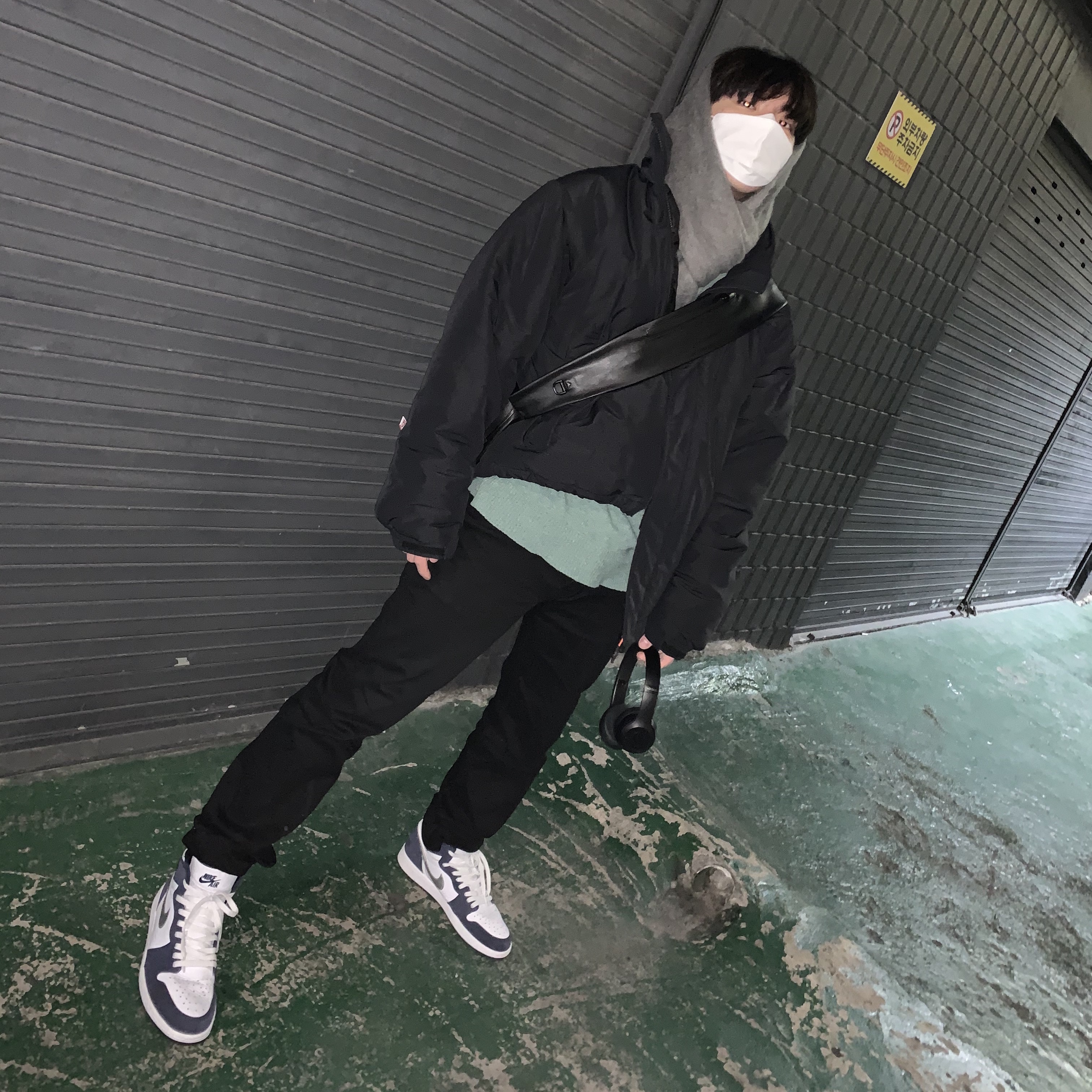 Jordan 1 Retro High OG CO.JP Midnight Navy 착용 스타일 - 1