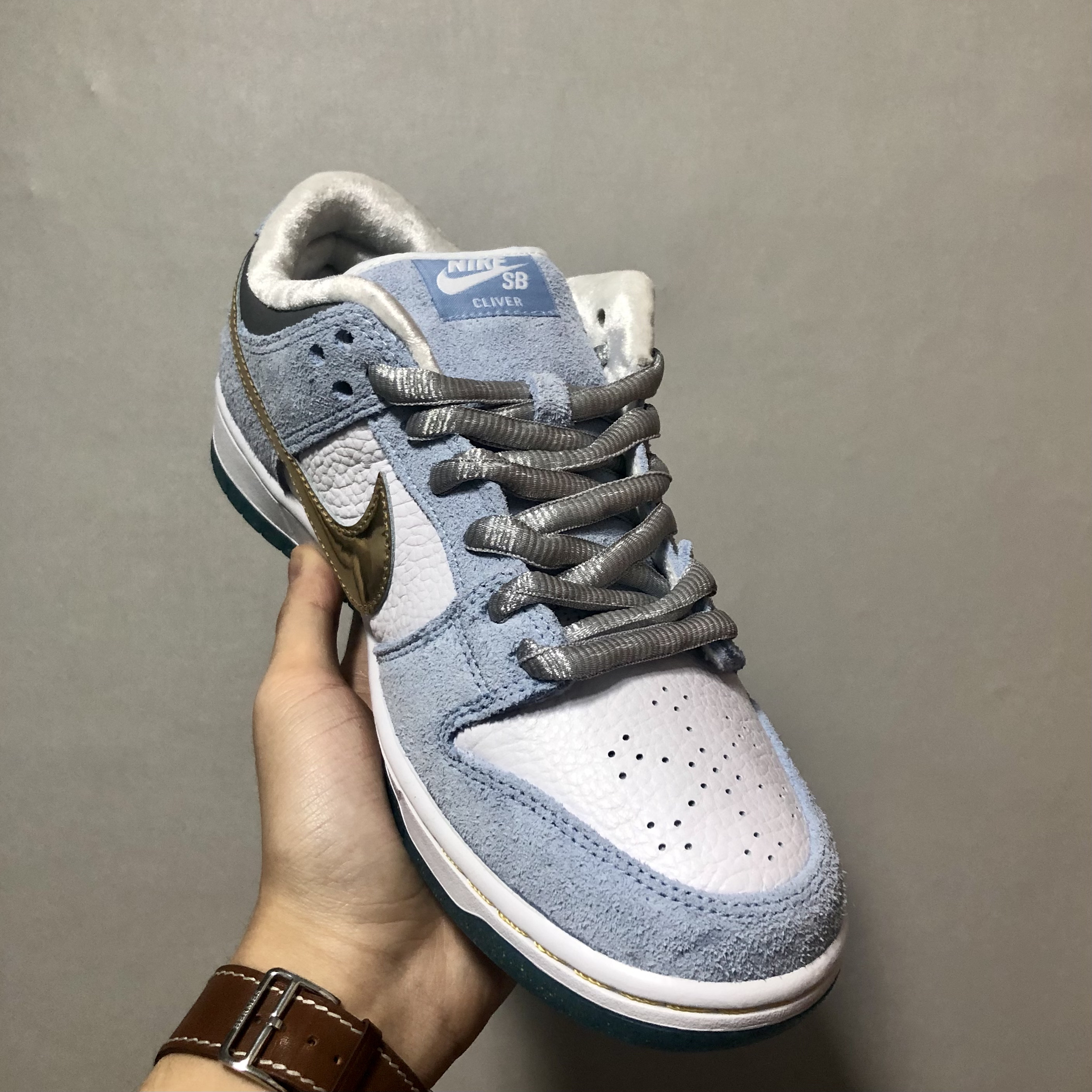 Nike x Sean Cliver SB Dunk Low Holiday Special 착용 스타일 - 4