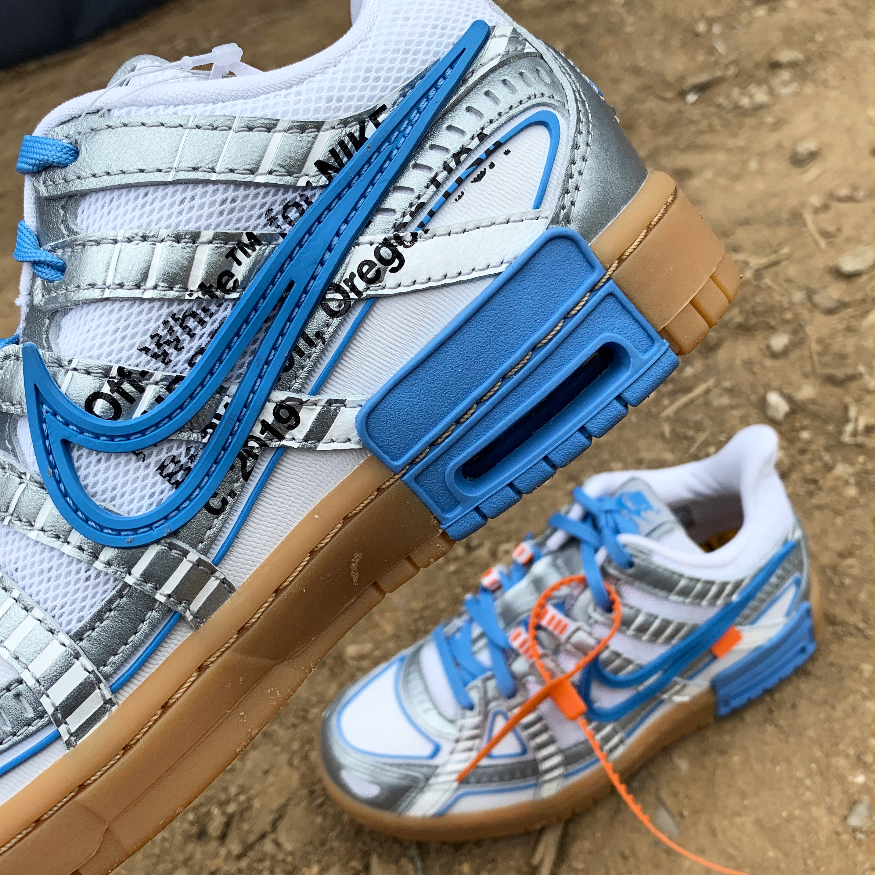 Nike x Off-White Air Rubber Dunk University Blue 착용 스타일
