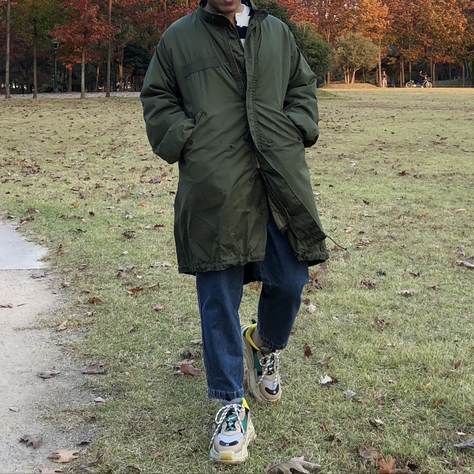 Balenciaga Triple S Yellow Green 착용 스타일