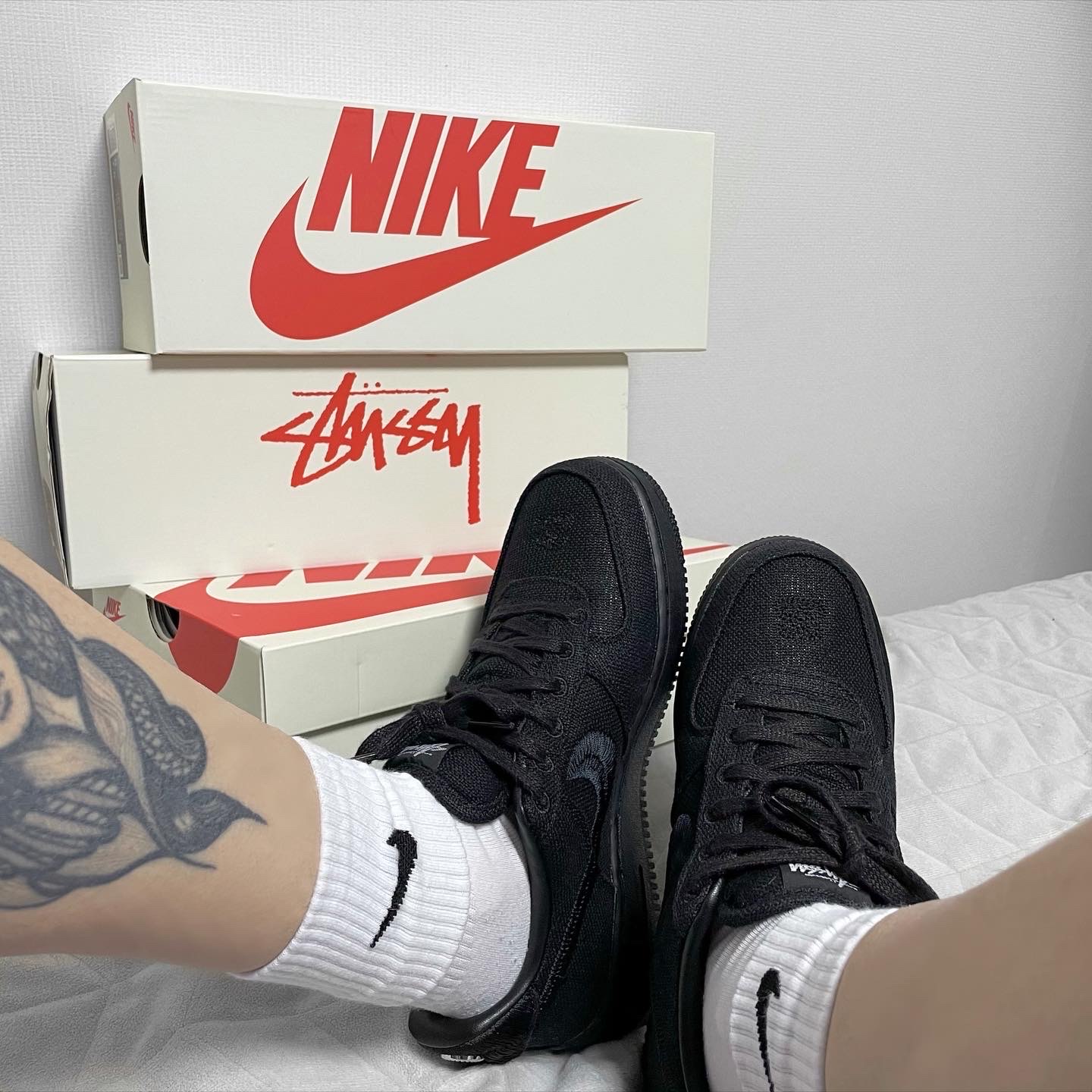 Nike x Stussy Air Force 1 Low Triple Black 착용 스타일