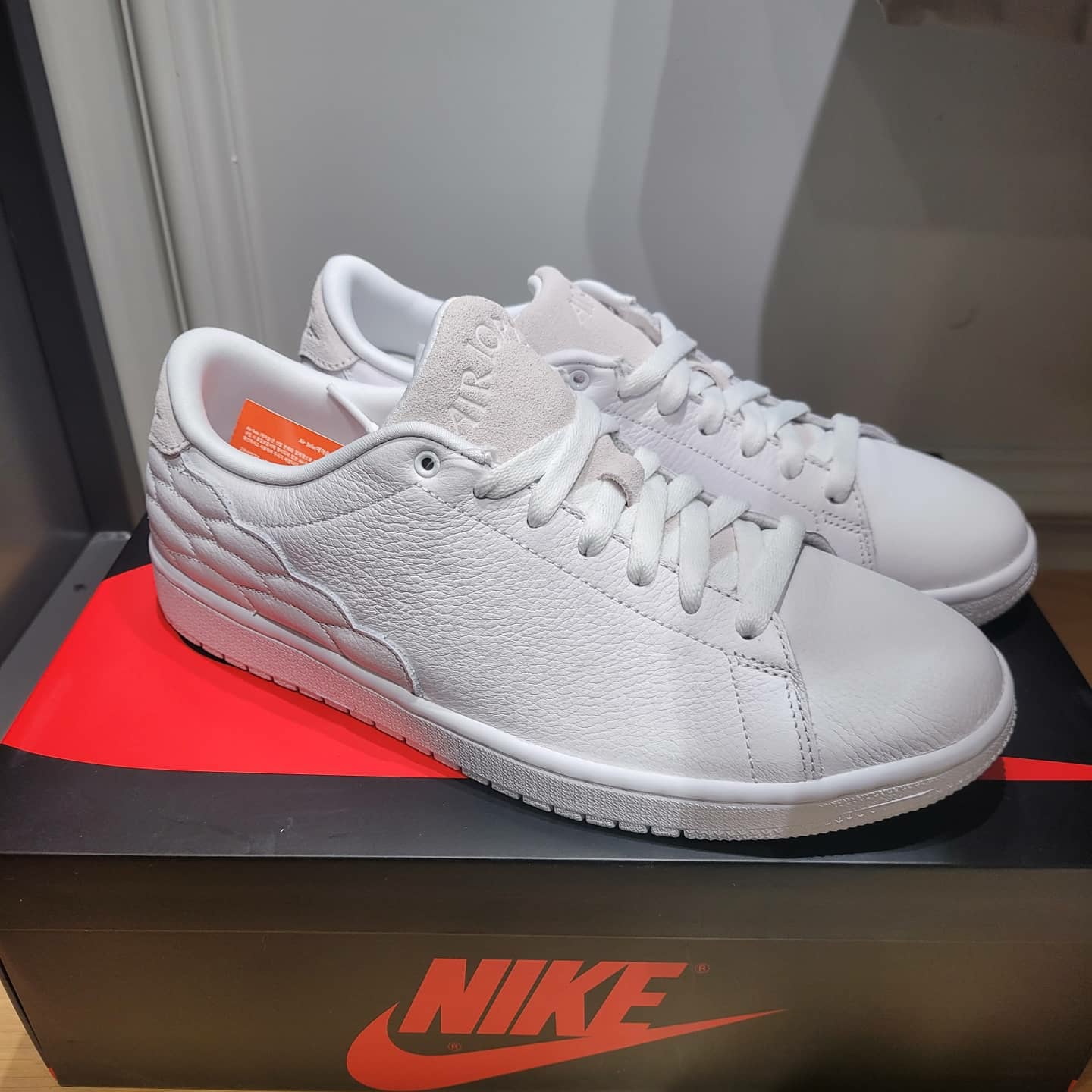 Jordan 1 Centre Court White On White 착용 스타일 - 1