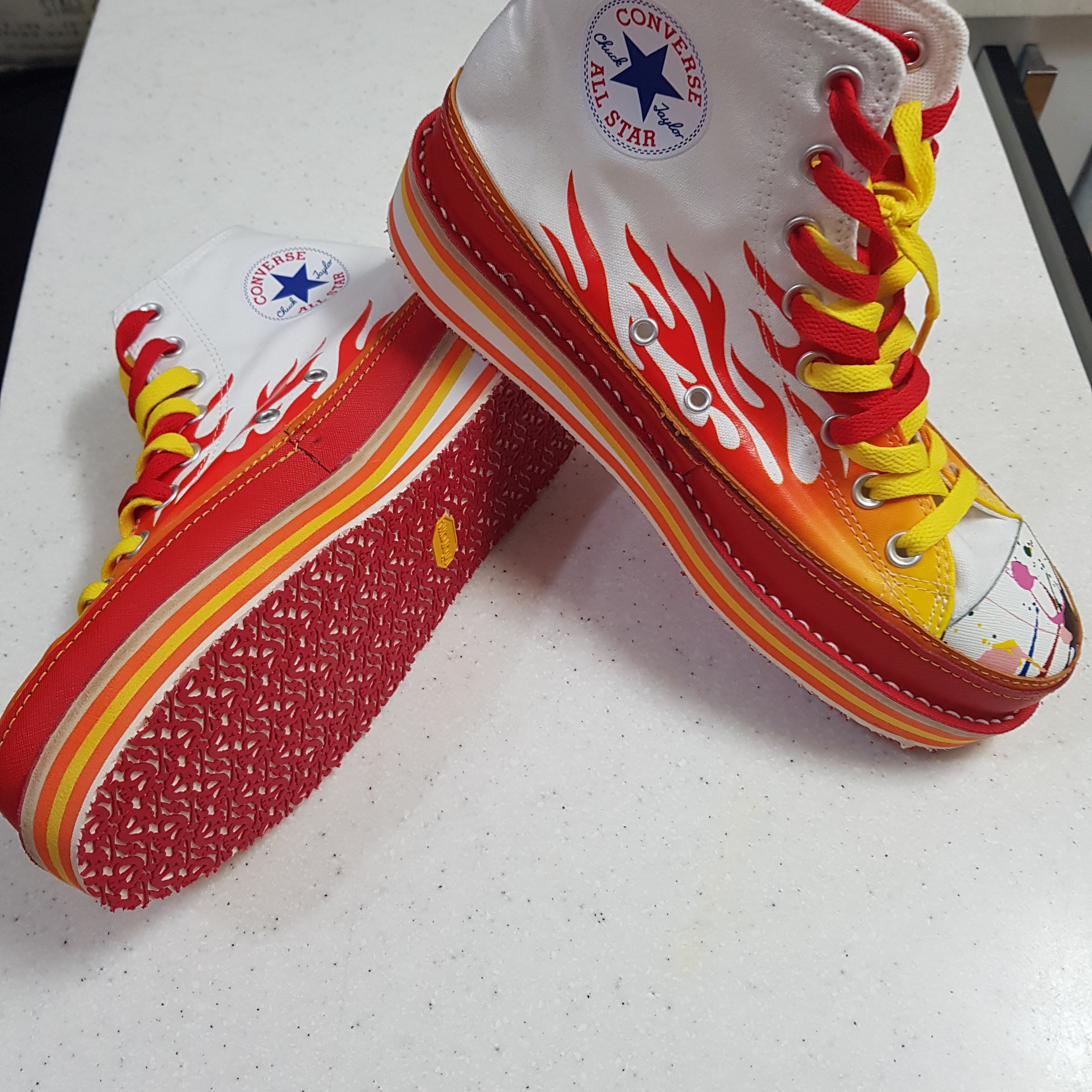Converse Chuck Taylor All Star High Archive Print - White Flame 착용 스타일 - 2
