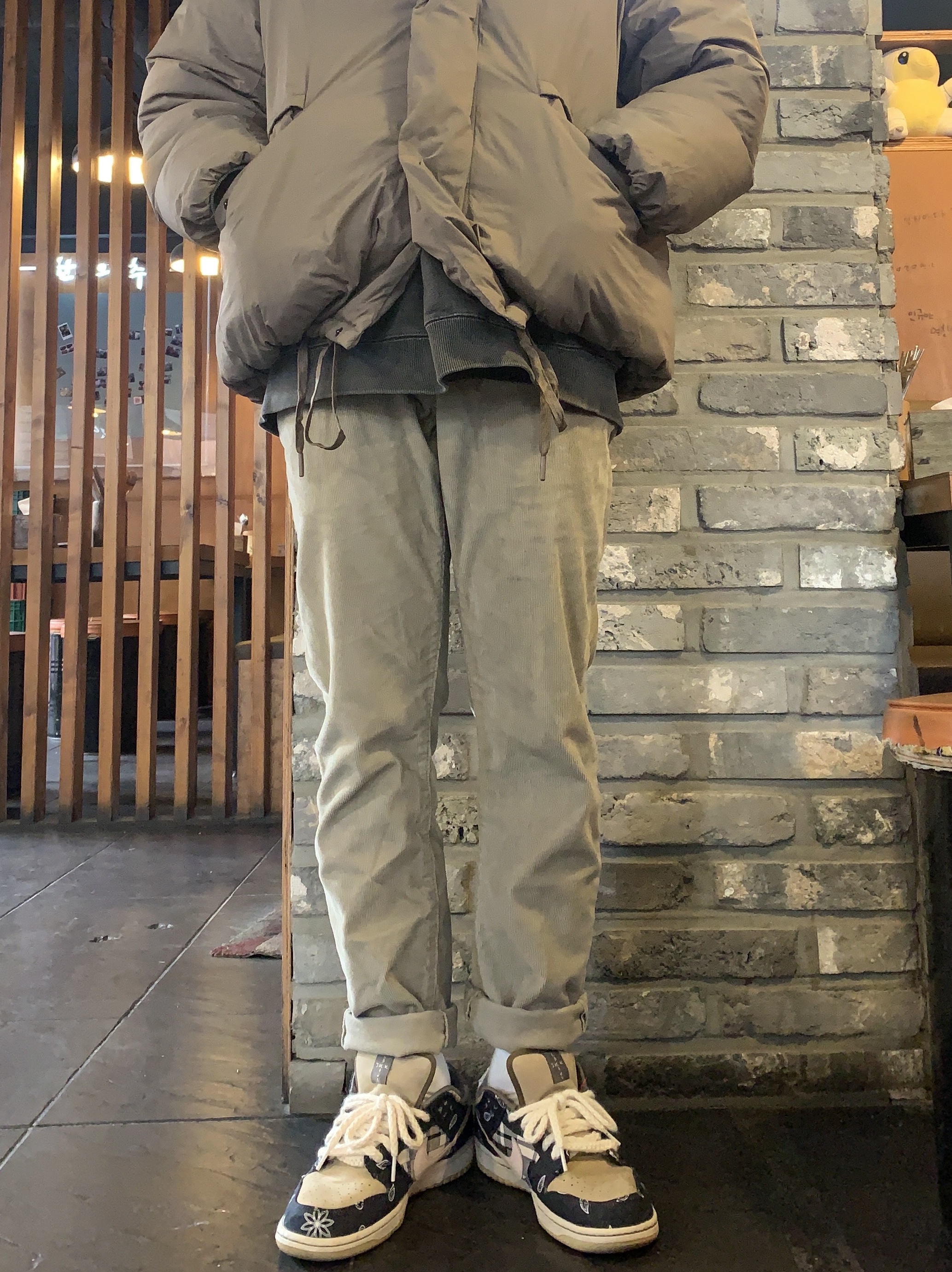 Nike x Travis Scott SB Dunk Low 착용 스타일