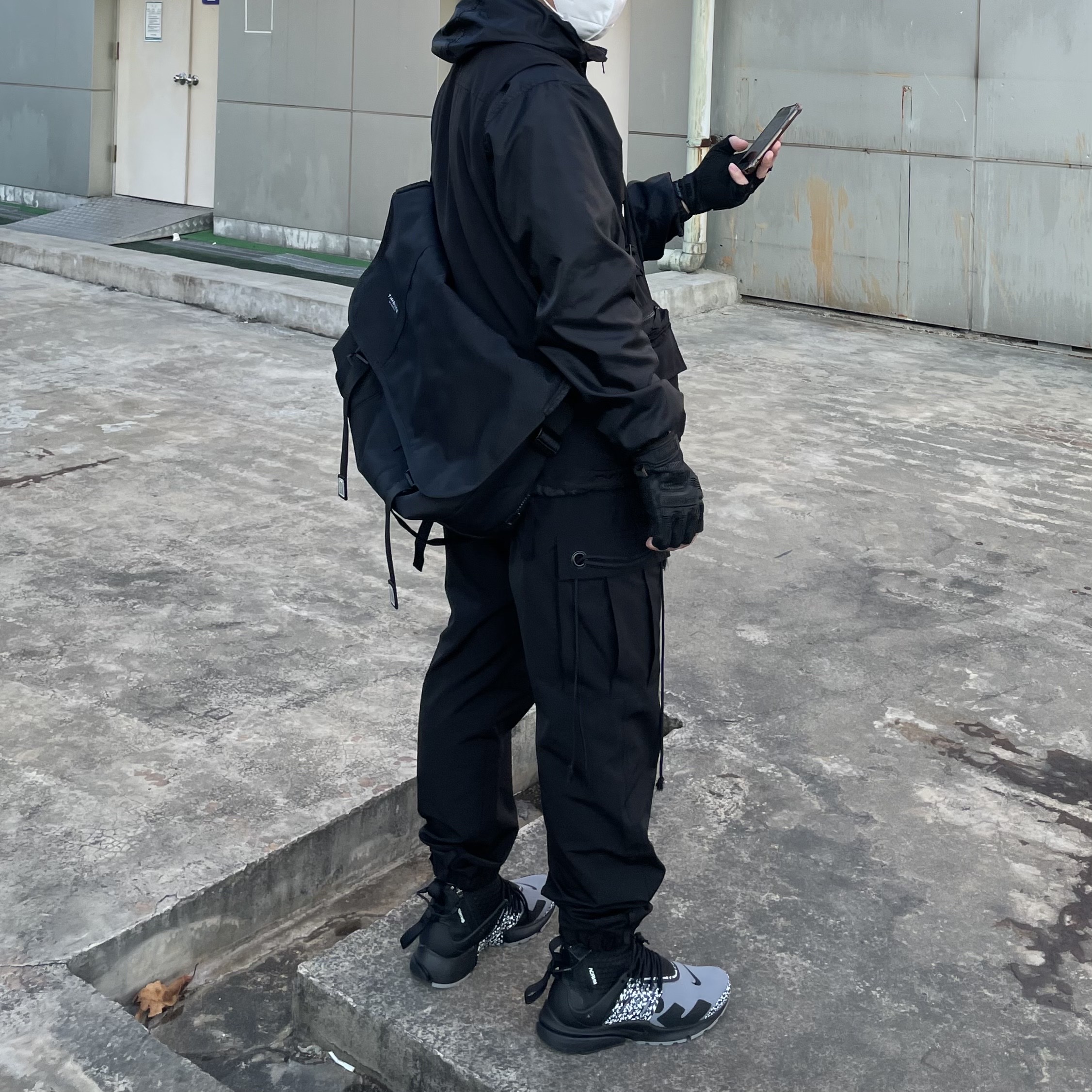 Nike x Acronym Air Presto Mid Acronym Cool Grey 착용 스타일 - 2