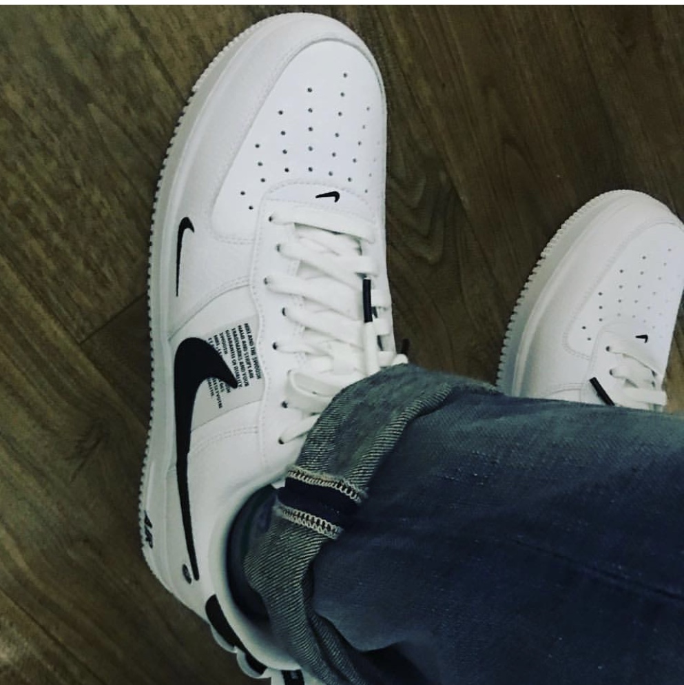 Nike Air Force 1 Low Utility White Black 착용 스타일 - 2
