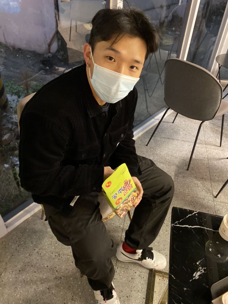 KREAM 프로필 이미지