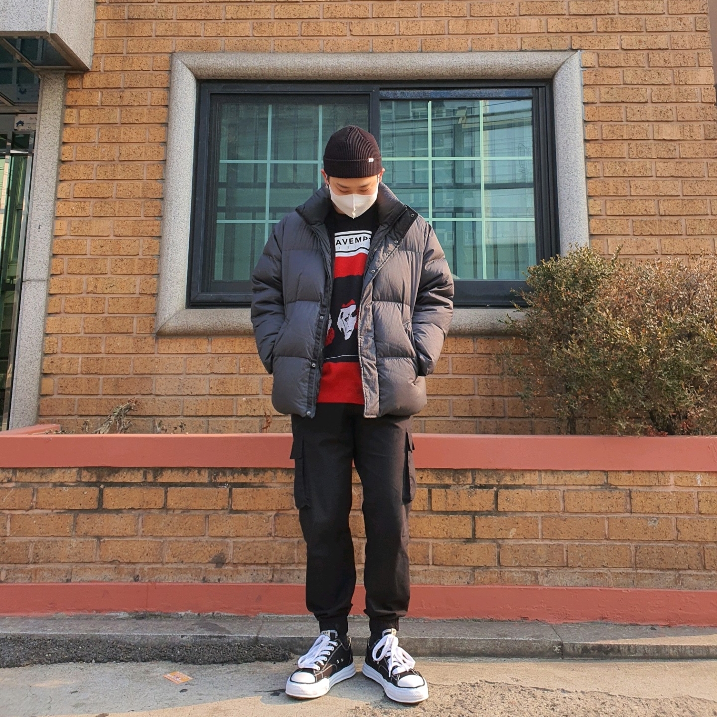 Maison Mihara Yasuhiro Peterson OG Sole Canvas Low Sneakers Black 착용 스타일 - 3