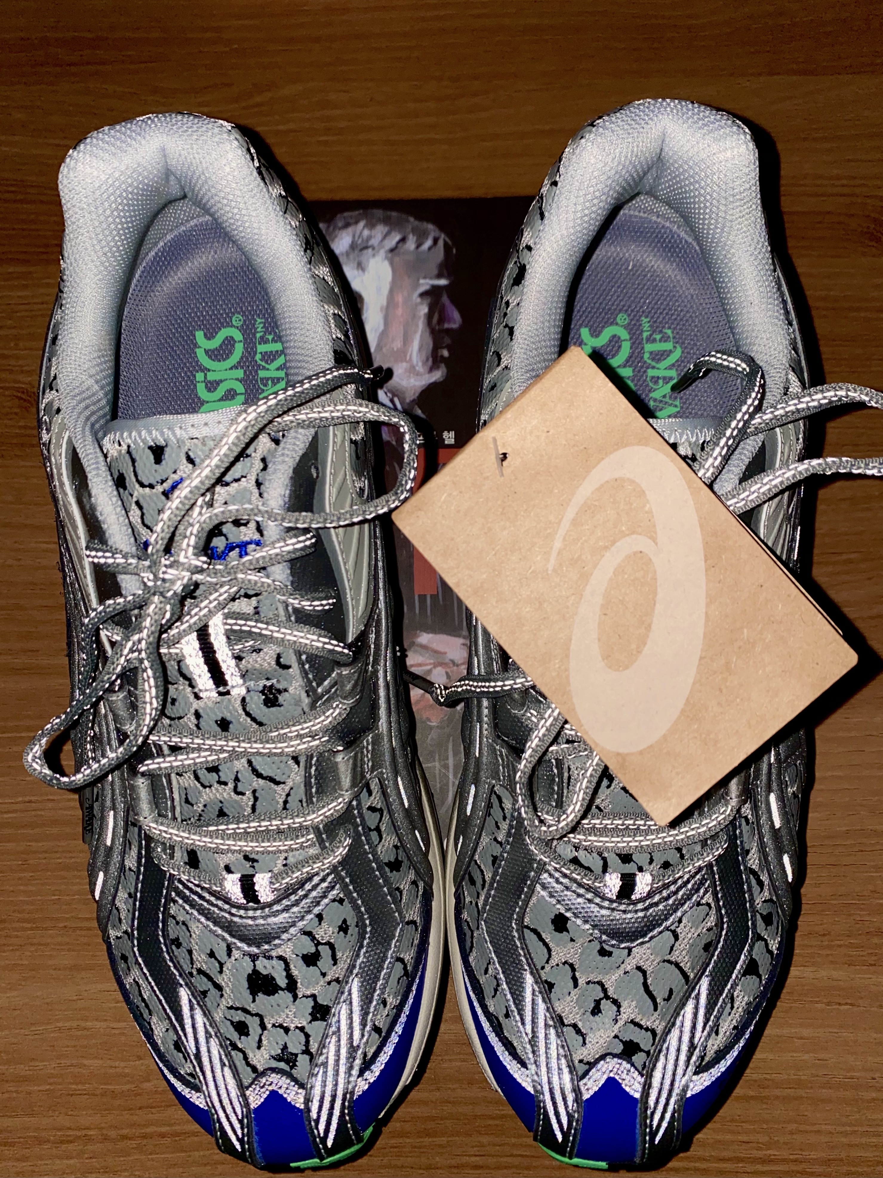 Asics x Awake NY Gel-Preleus Cool Grey Silver 착용 스타일