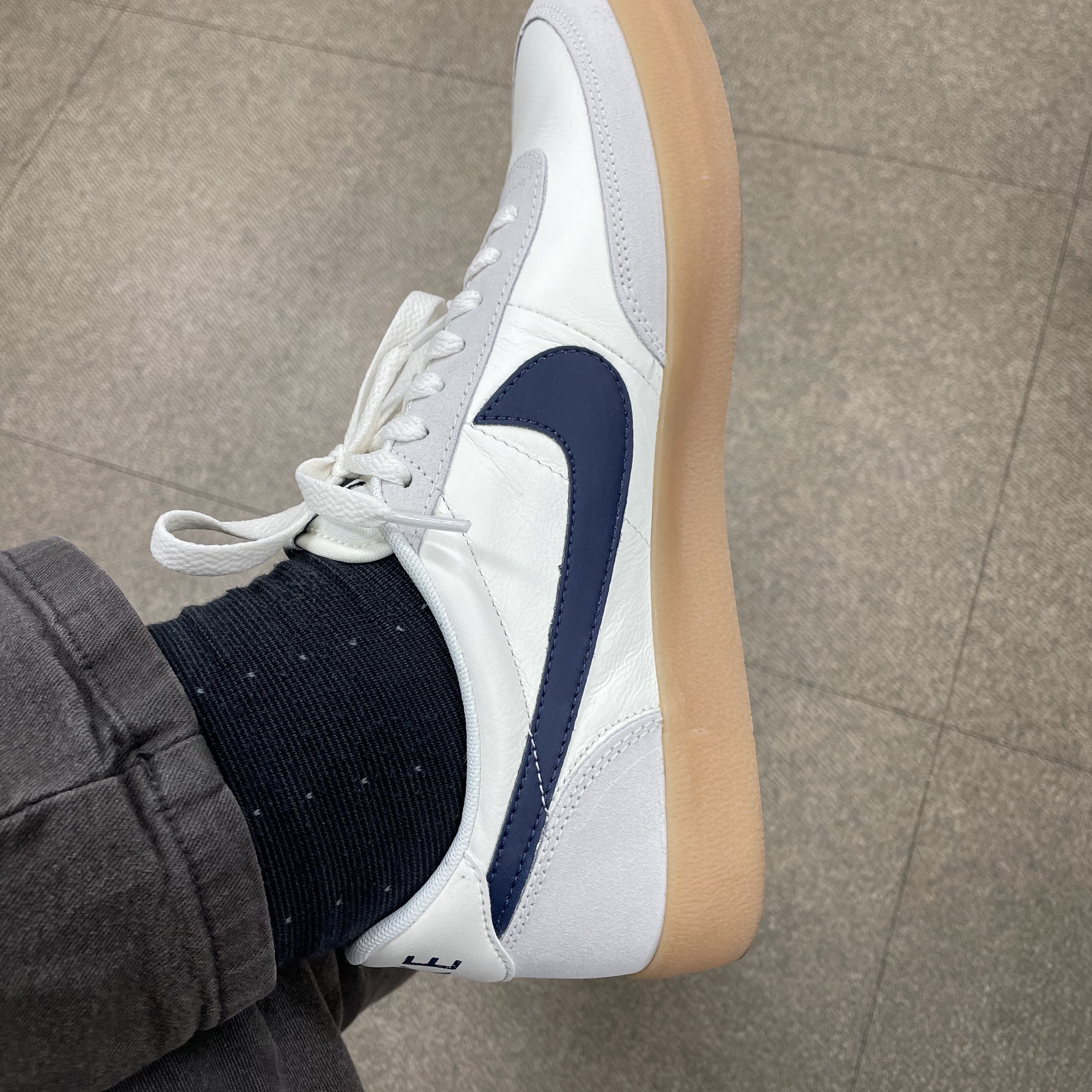 Nike x J.Crew Killshot 2 Sail Midnight Navy 착용 스타일 - 2