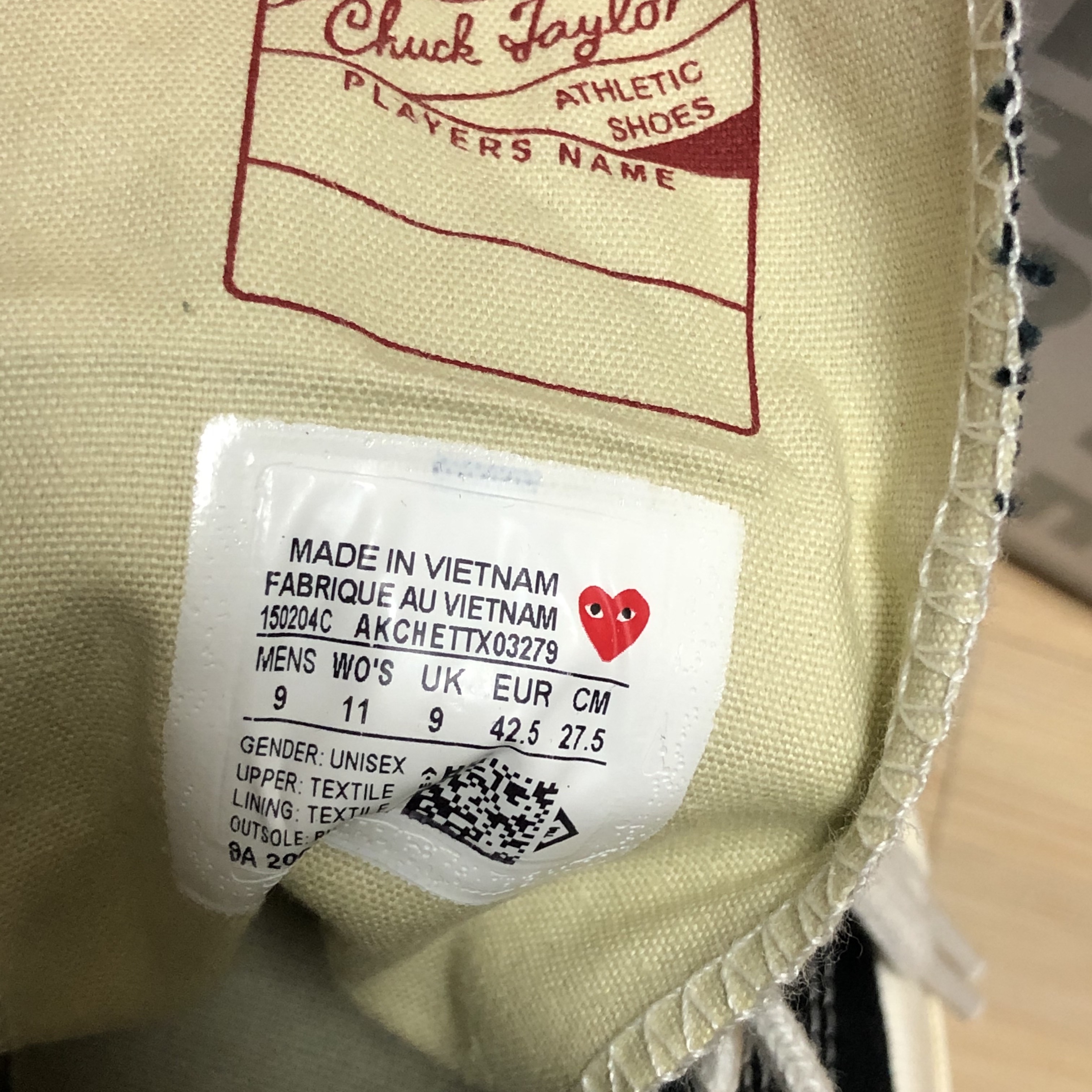 Converse x Play Comme des Garcons Chuck 70 Hi Black 착용 스타일 - 3