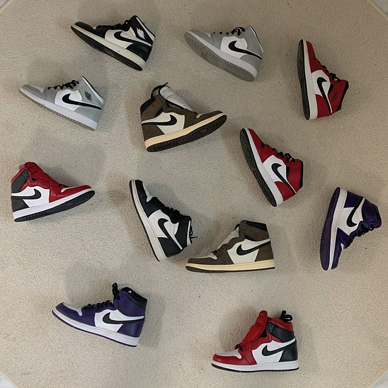 Jordan 1 x Travis Scott Retro High OG SP Mocha, Jordan 1 Mid Light Smoke Grey 착용 스타일