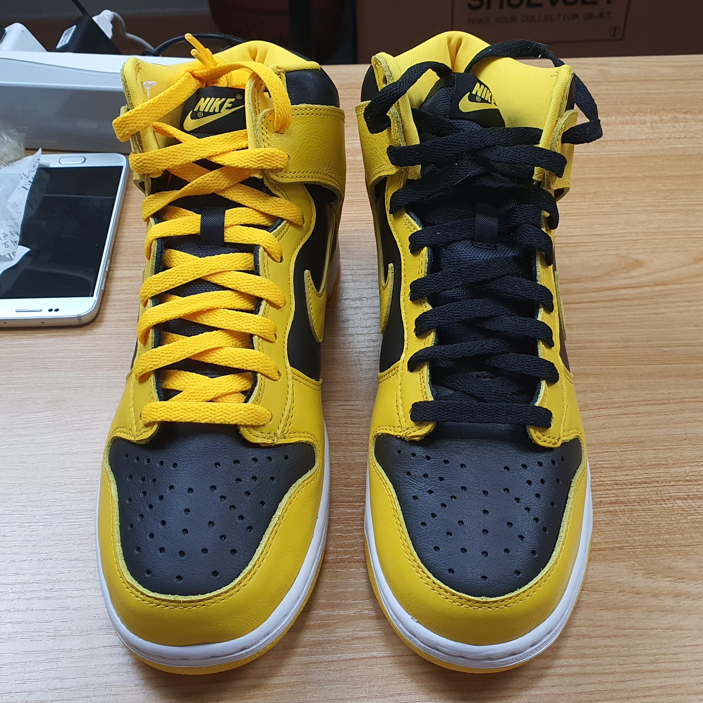 Nike Dunk High SP Varsity Maize 착용 스타일