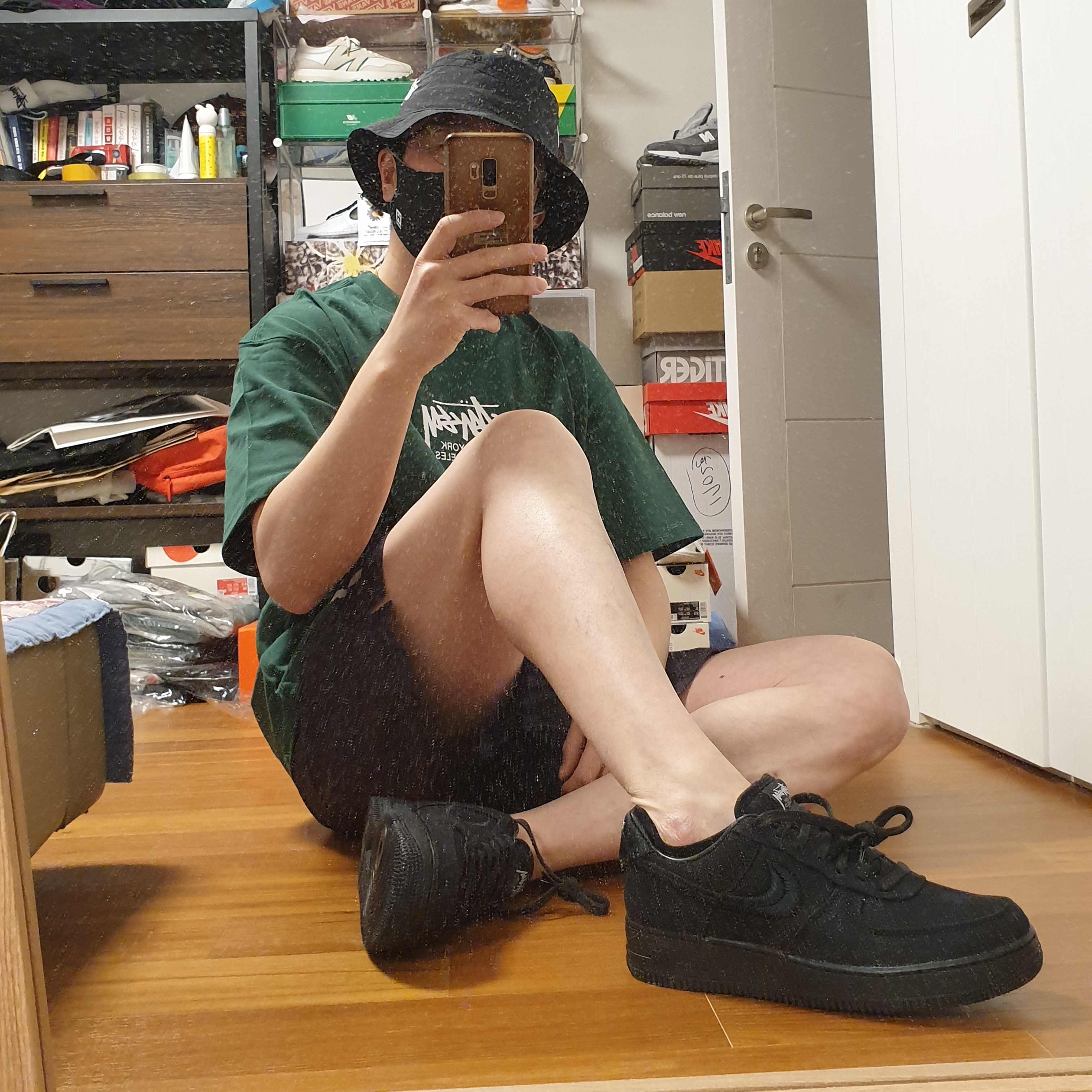 Nike x Stussy Air Force 1 Low Triple Black, Nike x Stussy WT T-Shirt Green - Asia 착용 스타일 - 2