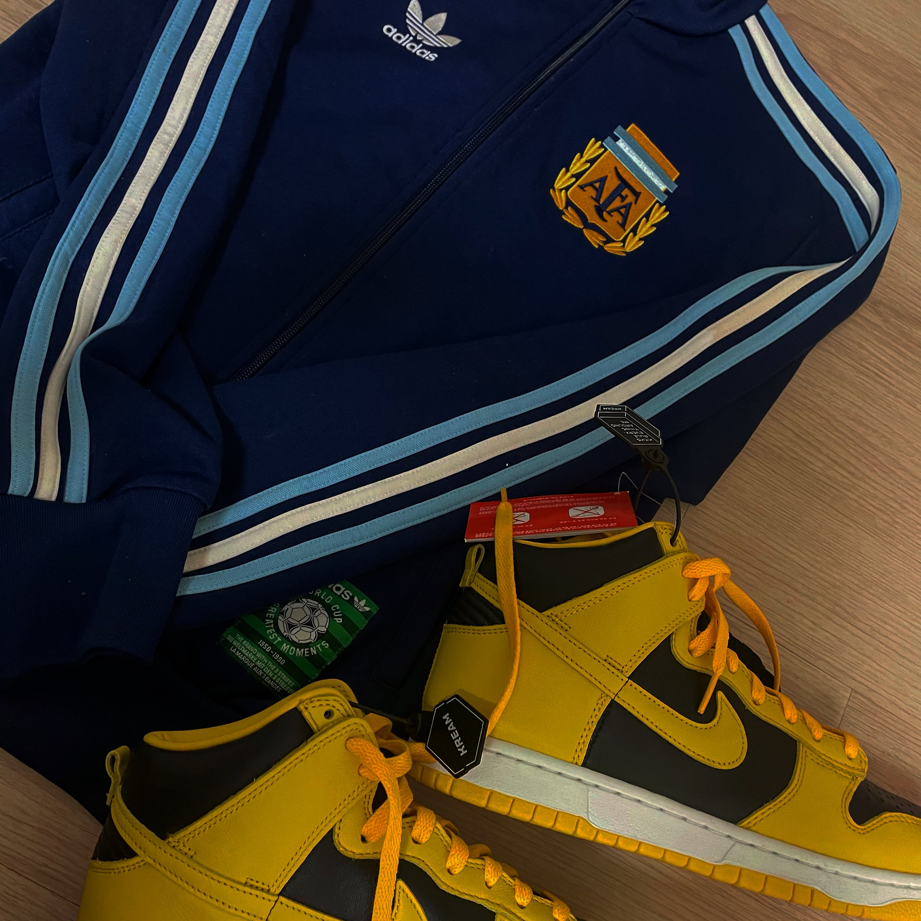 Nike Dunk High SP Varsity Maize 착용 스타일