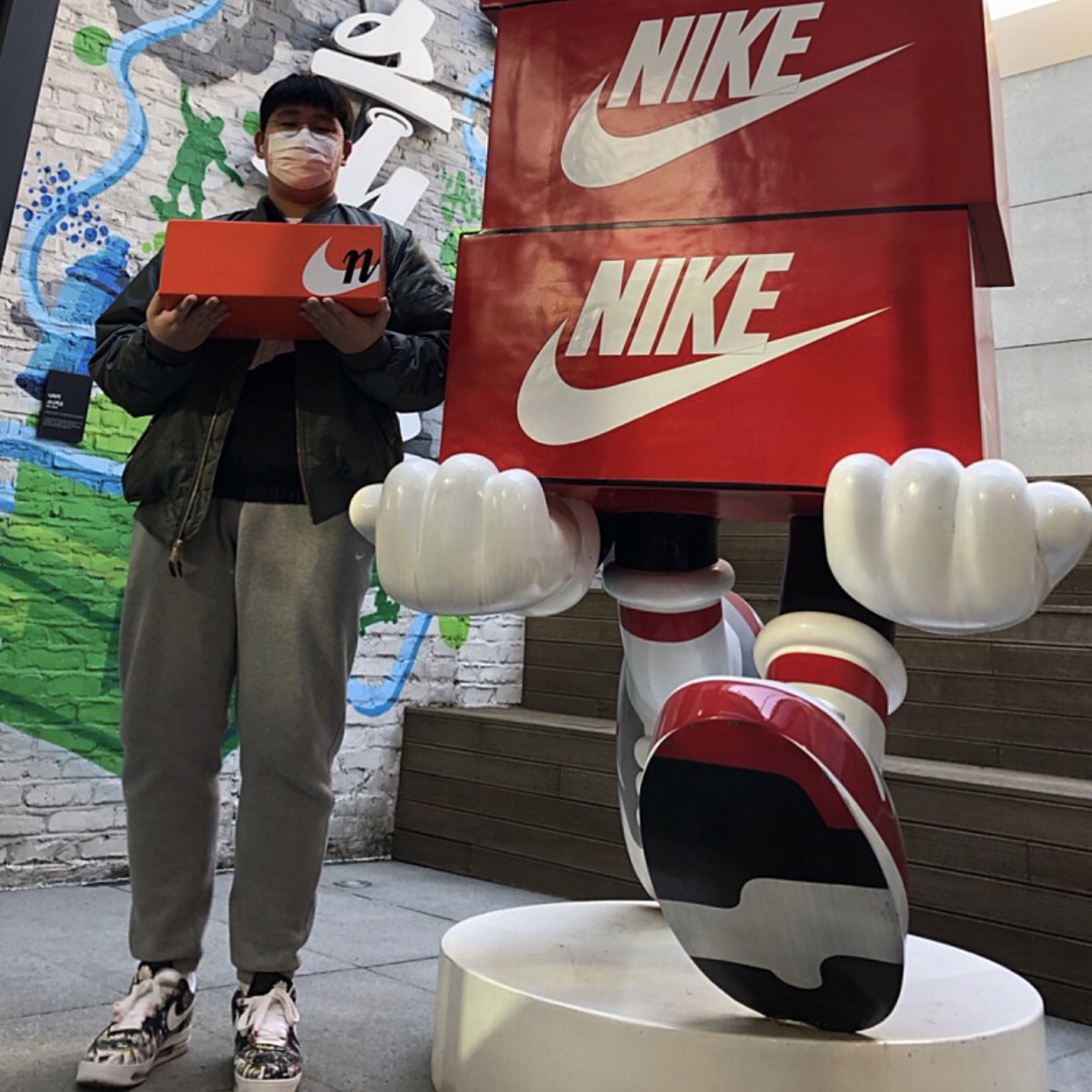 Nike x Peaceminusone Air Force 1 Low Para-Noise, Nike x Sacai VaporWaffle Tour Yellow & Gorge Green Sail 착용 스타일