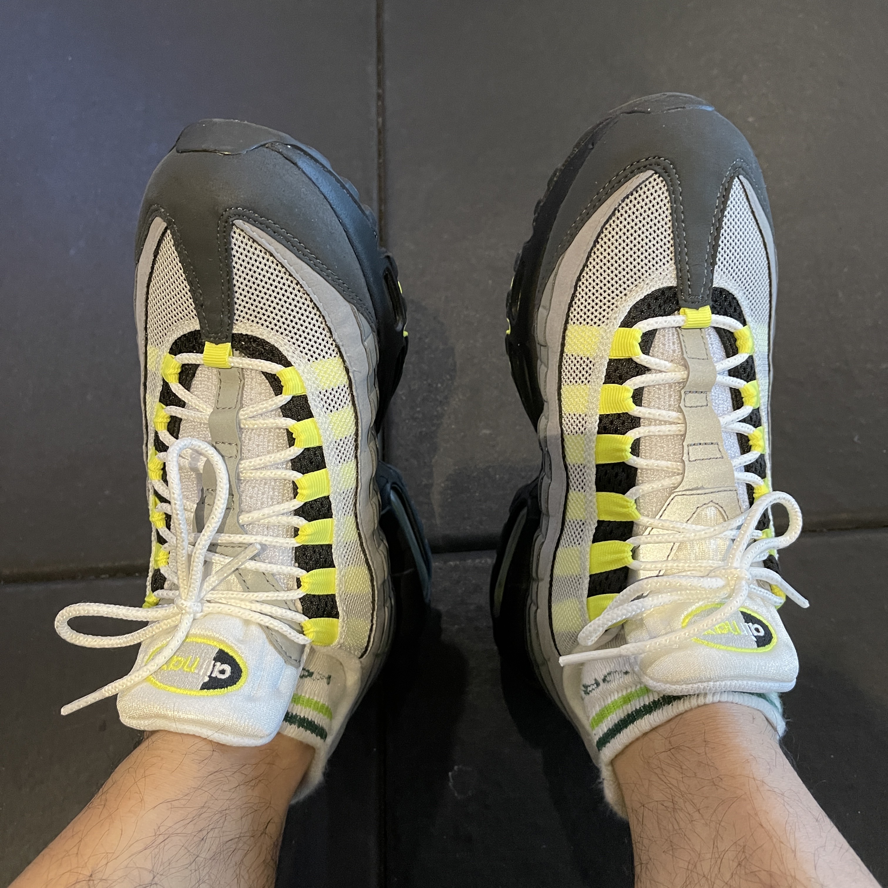 Nike Air Max 95 OG Neon Yellow 2020 착용 스타일