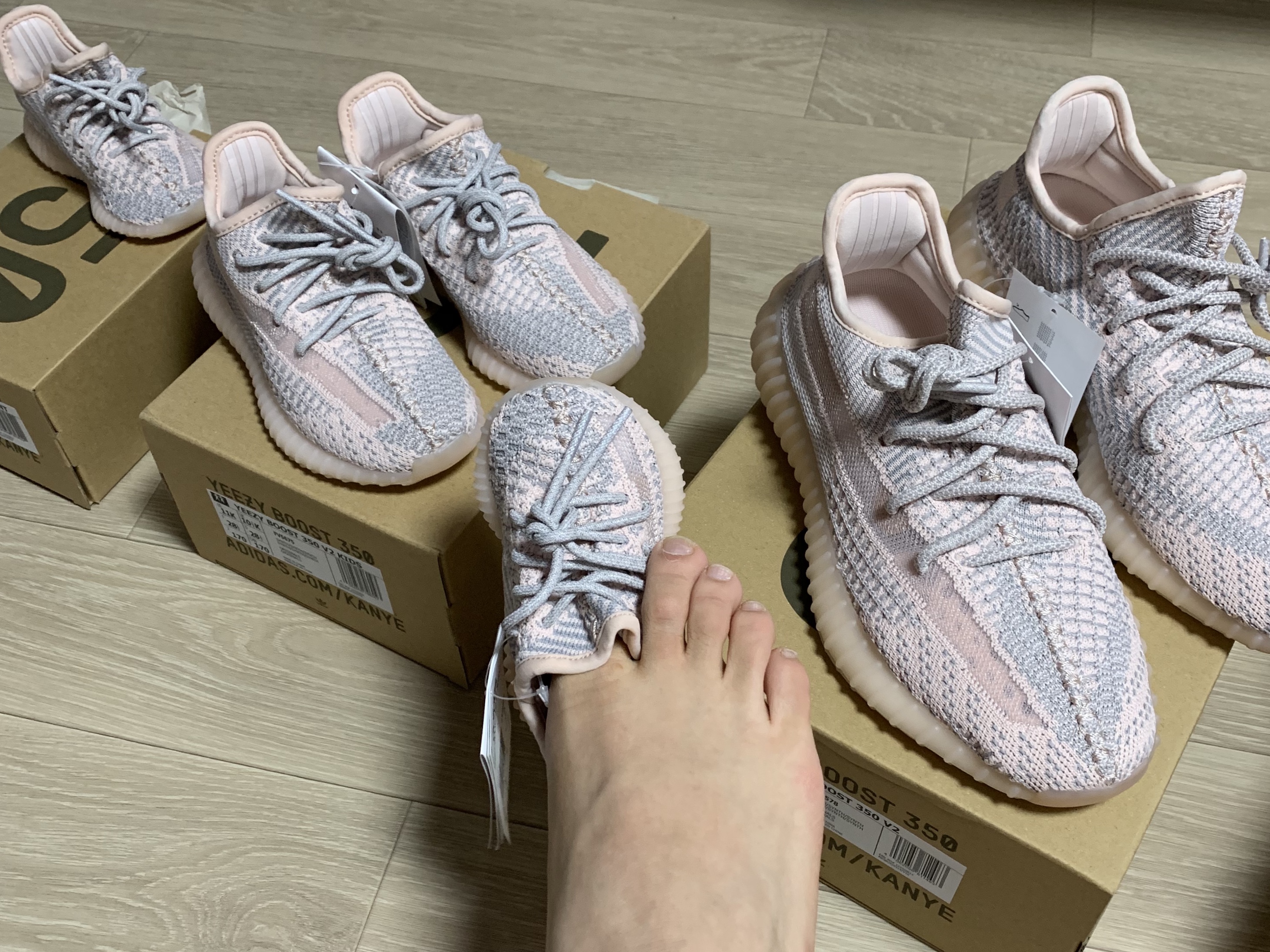 Adidas Yeezy Boost 350 V2 Synth - Non-Reflective, (Kids) Adidas Yeezy Boost 350 V2 Synth 착용 스타일