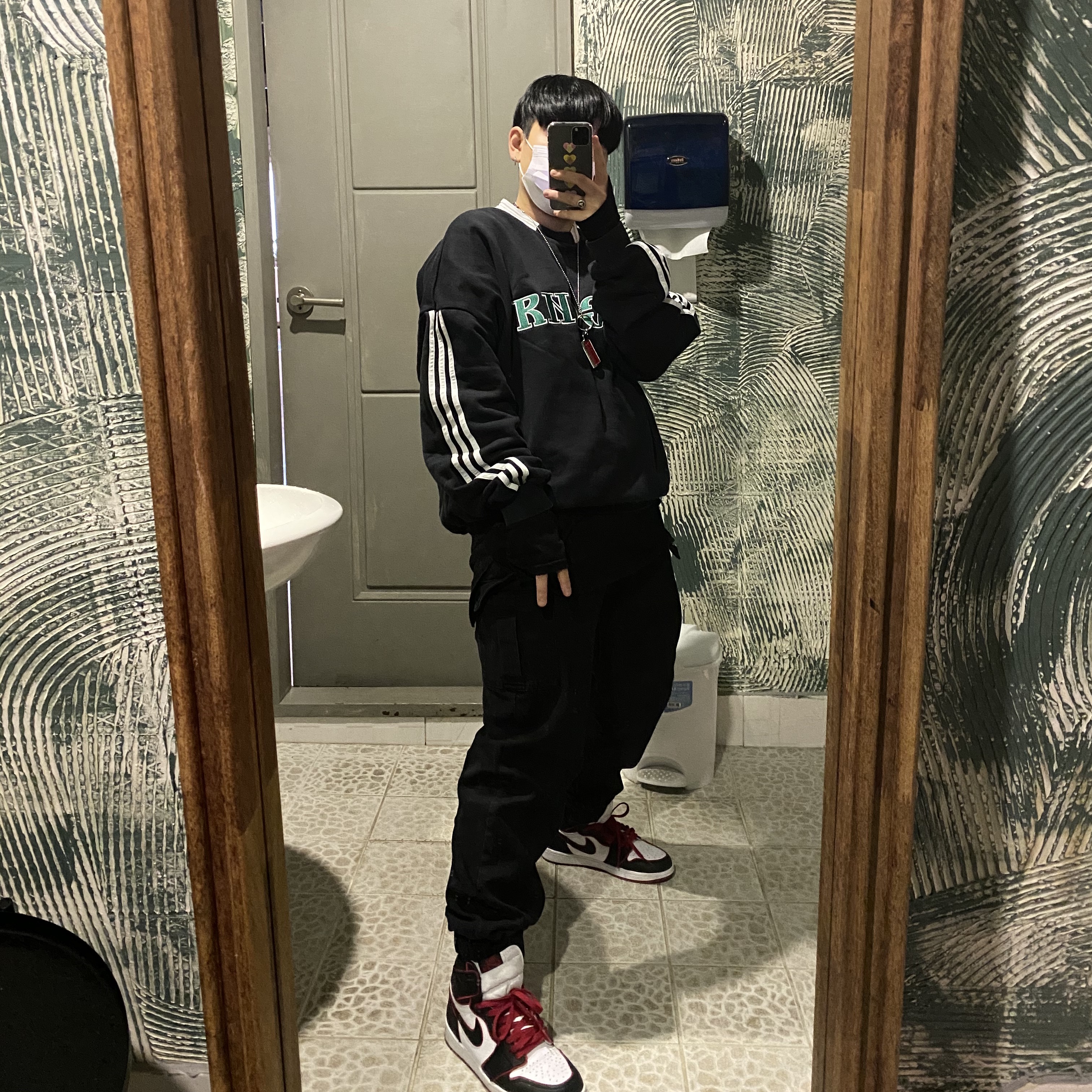 Jordan 1 Retro High OG Bloodline 착용 스타일
