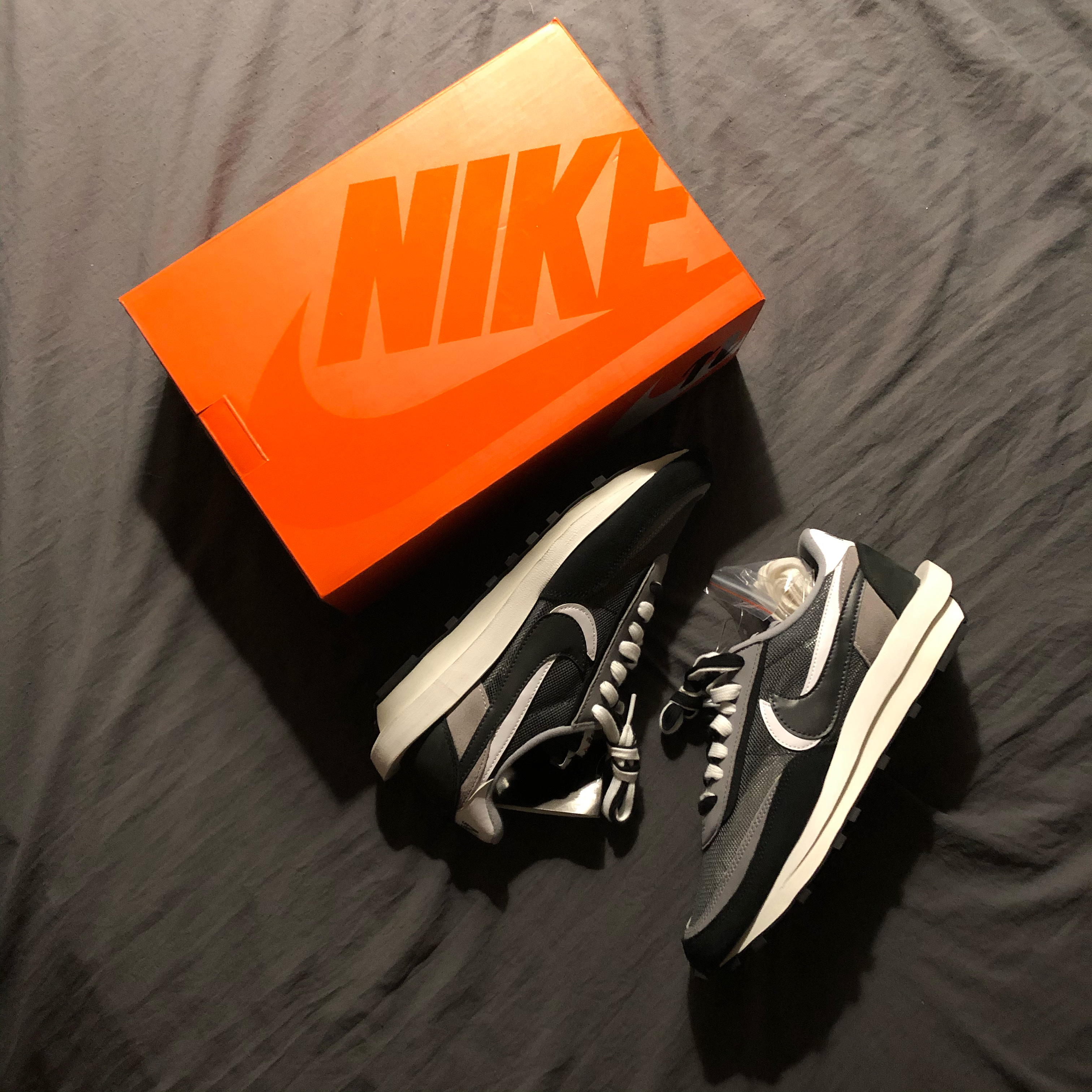 Nike x Sacai LDWaffle Black 착용 스타일