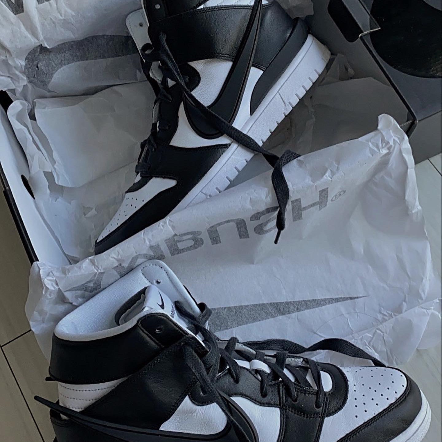 Nike x Ambush Dunk High Black 착용 스타일 - 3