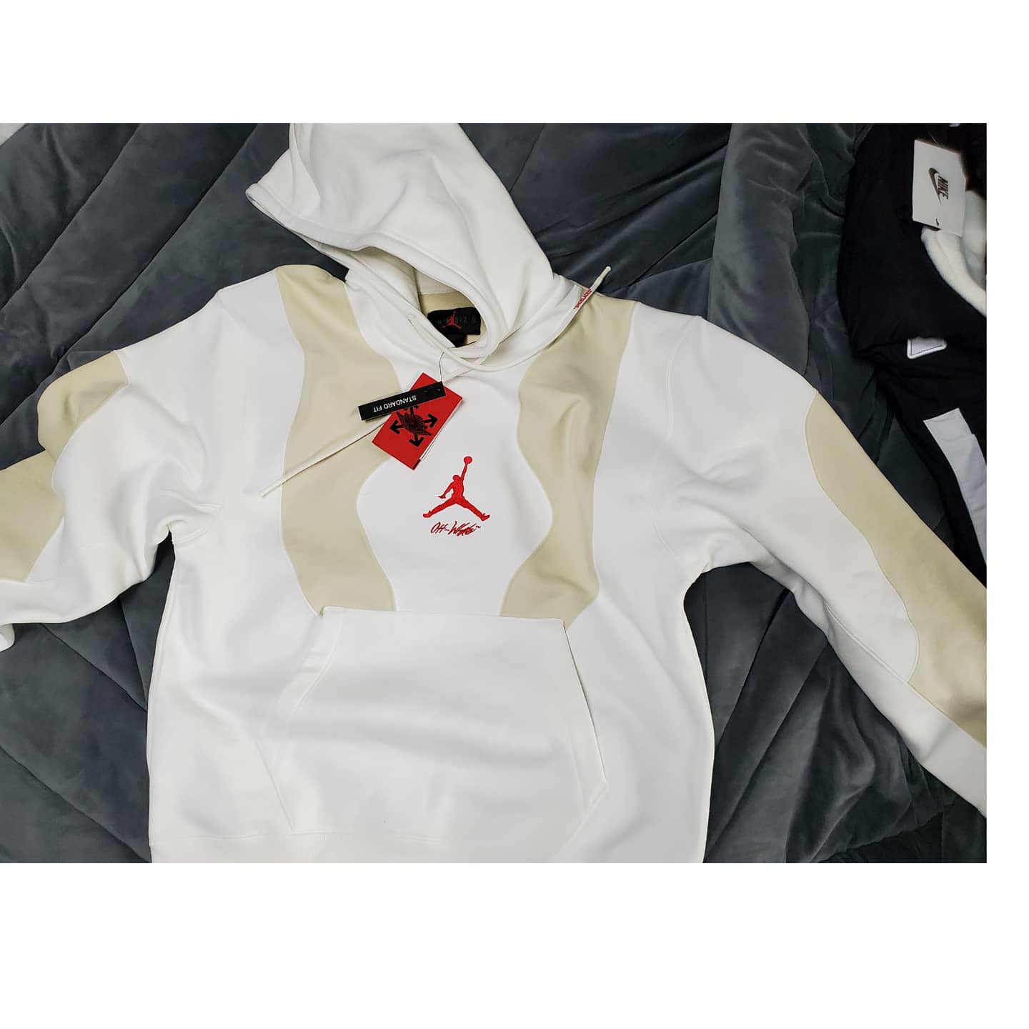 Jordan x Off-White Fleece Pullover Hoodie Sail - Asia, (W) Nike x Ambush NBA Collection Nets Jacket - Asia 착용 스타일 - 2