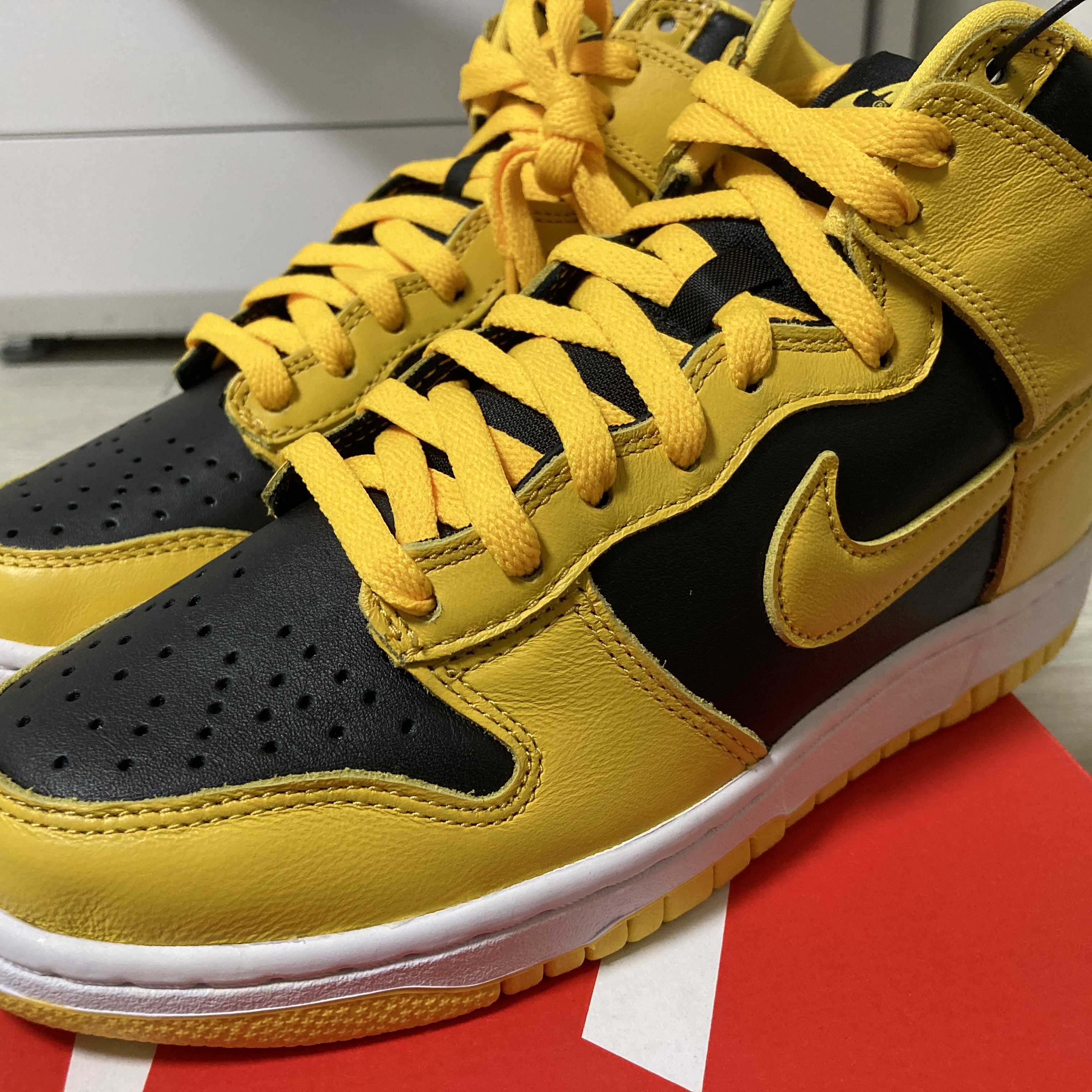 Nike Dunk High SP Varsity Maize 착용 스타일
