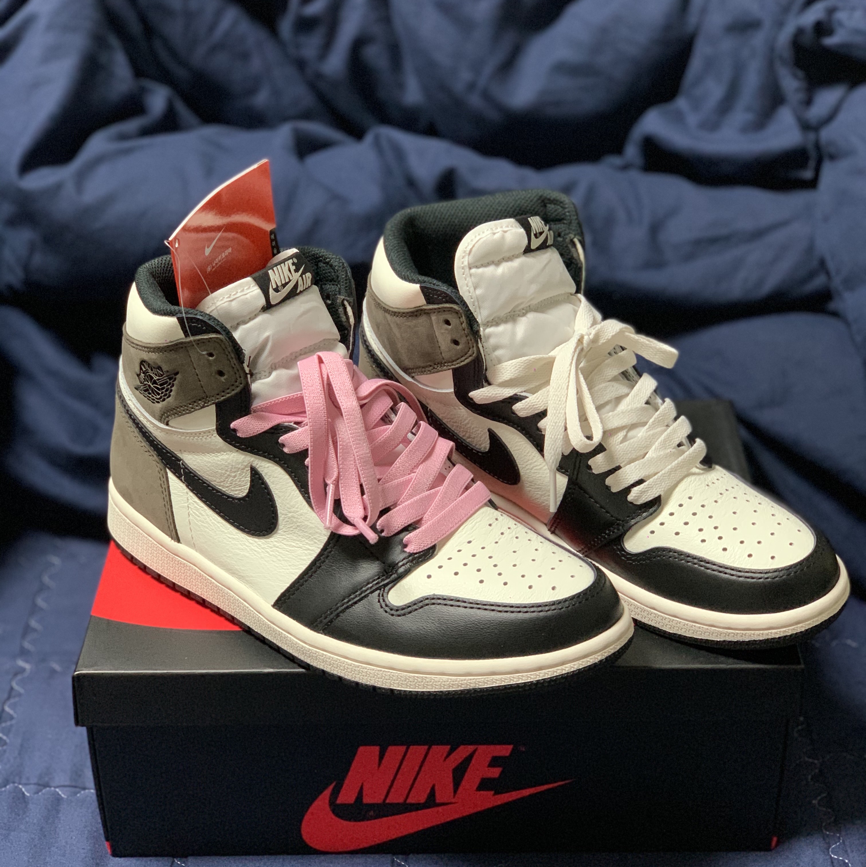 Jordan 1 Retro High OG Black Mocha 착용 스타일